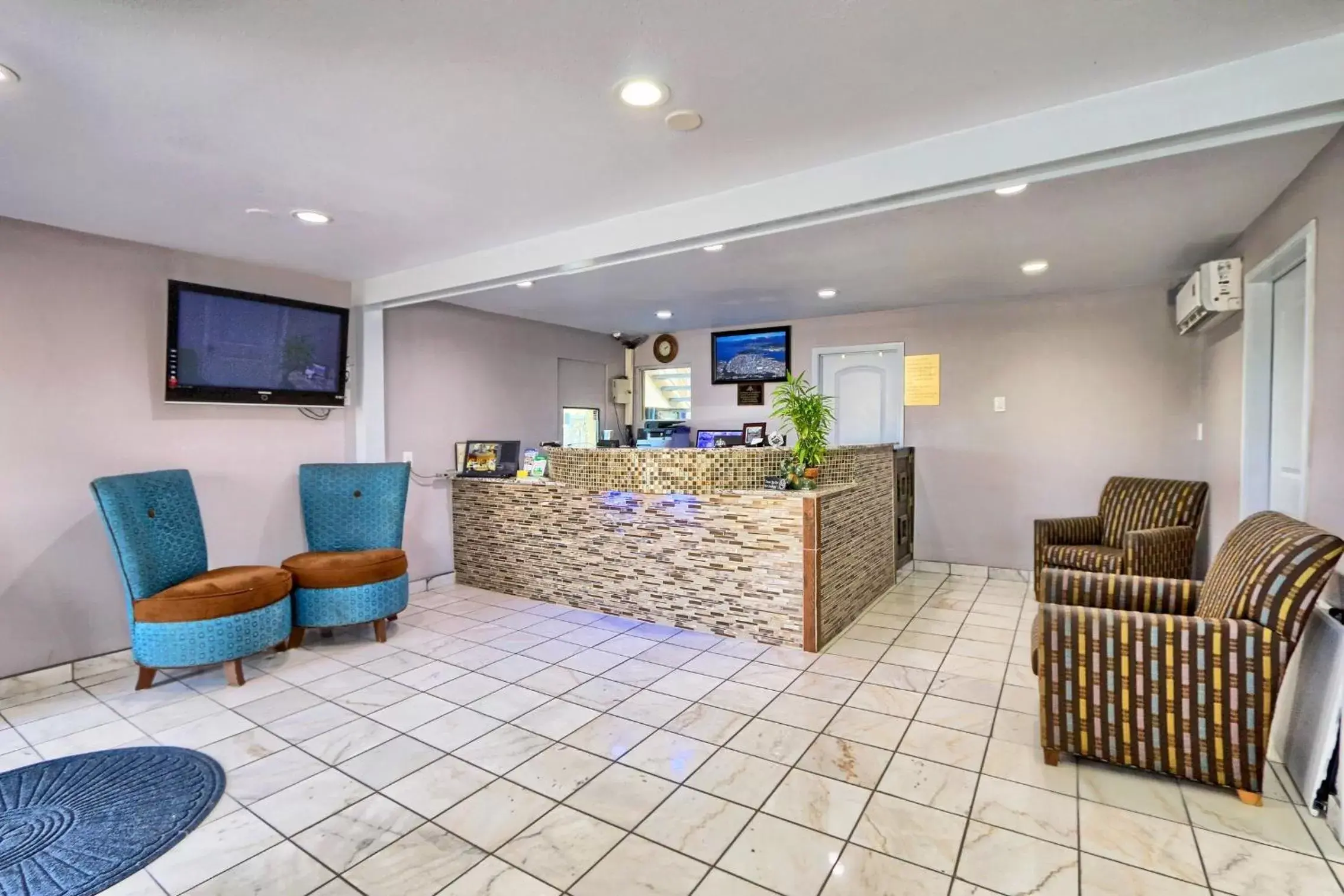 Lobby or reception, Lobby/Reception in Travelodge by Wyndham Austin South