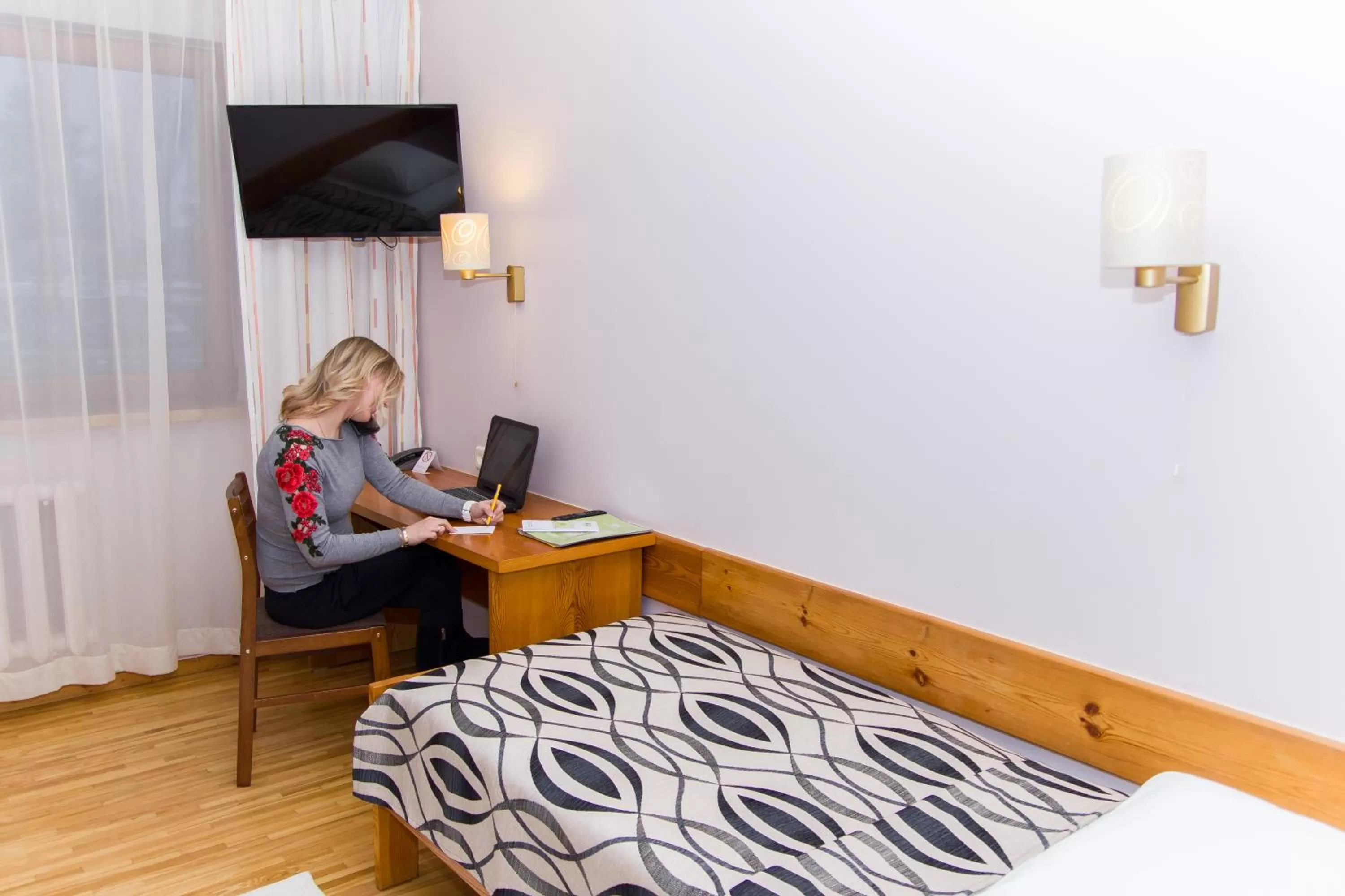 Twin Room - single occupancy in Pesa Hotel