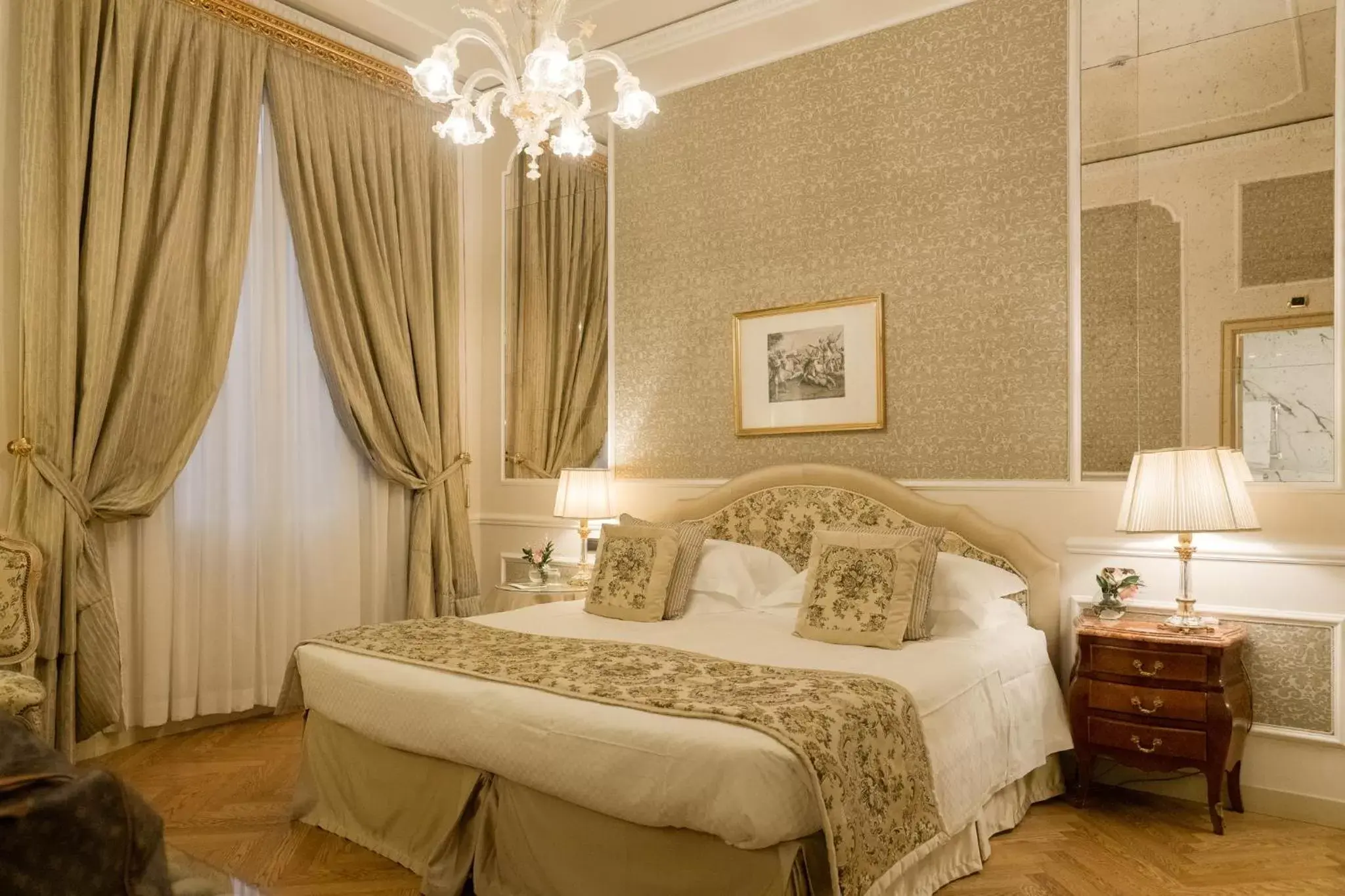 Photo of the whole room, Bed in Grand Hotel Majestic gia' Baglioni