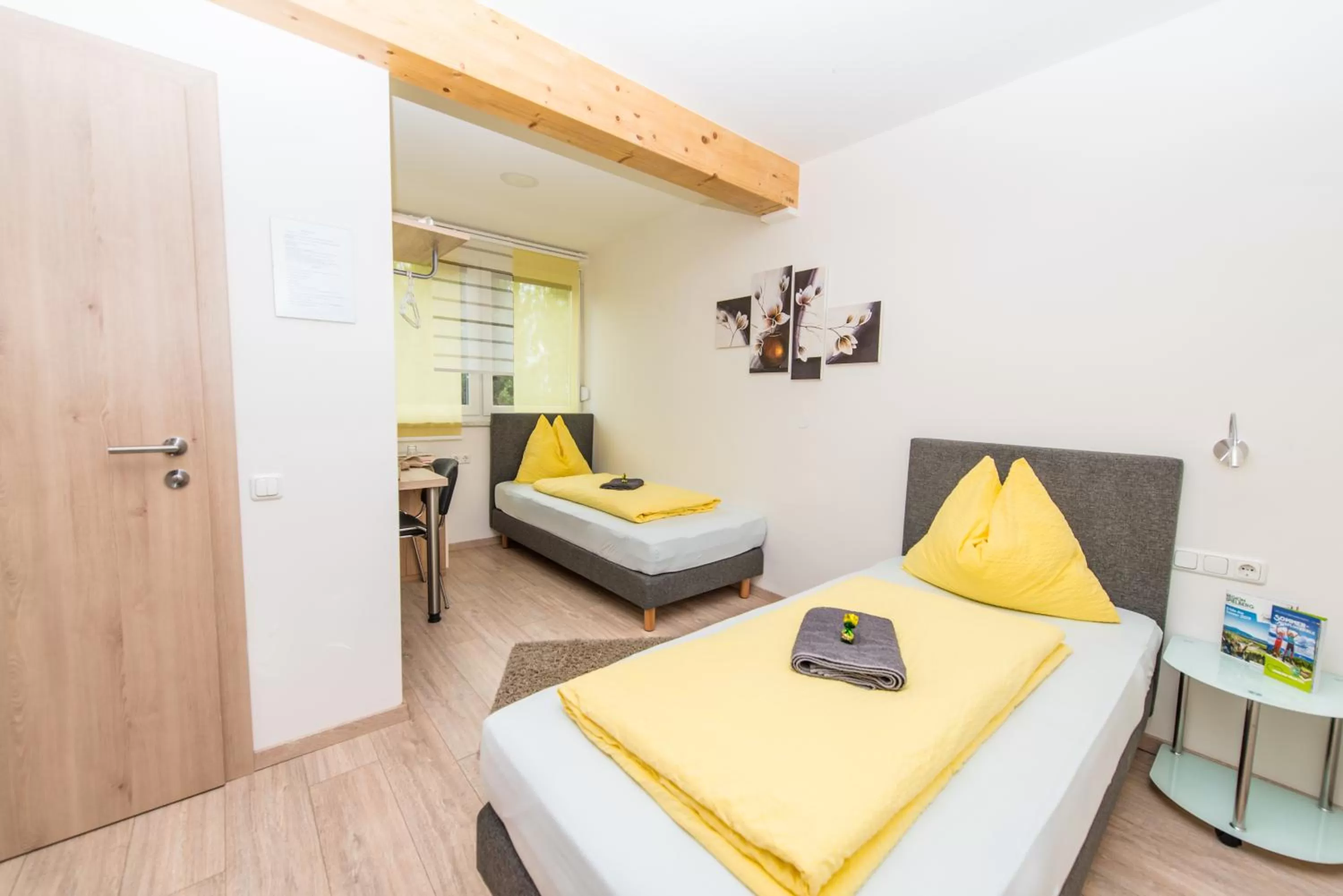 Twin Room in Ferienwohnungen und Zimmer Yassi