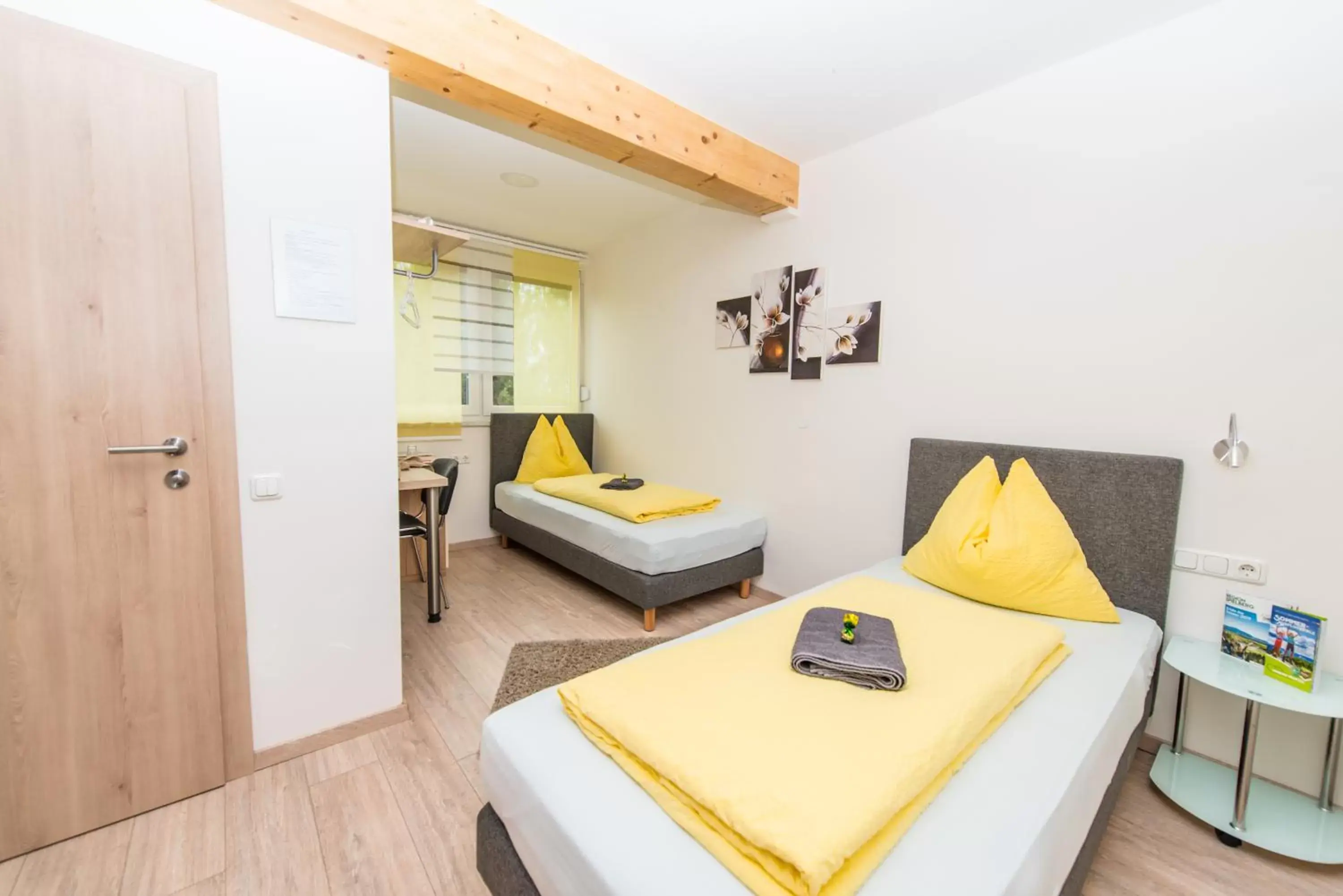 Twin Room in Ferienwohnungen und Zimmer Yassi Twin Room in Ferienwohnungen und Zimmer Yassi