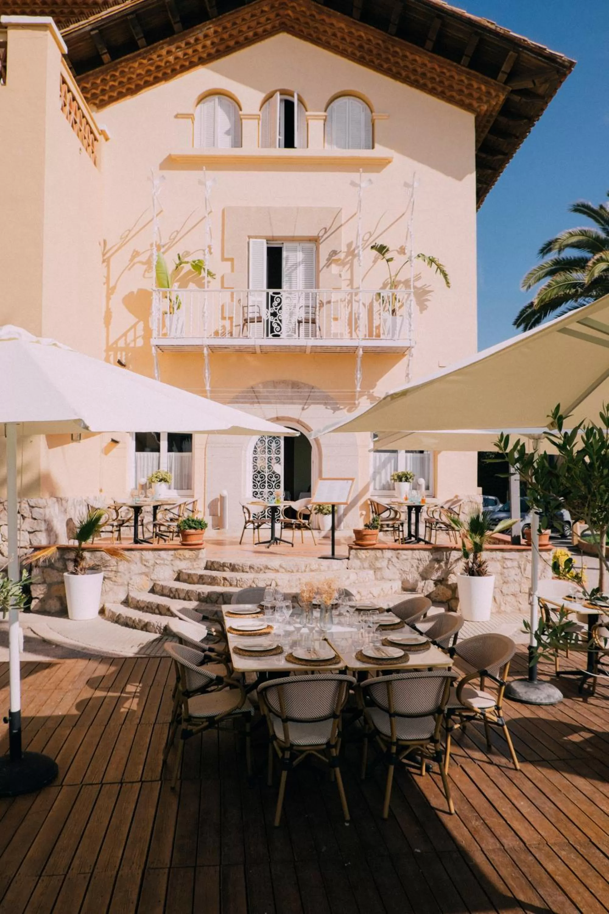 Restaurant/places to eat in Hotel Subur Maritim