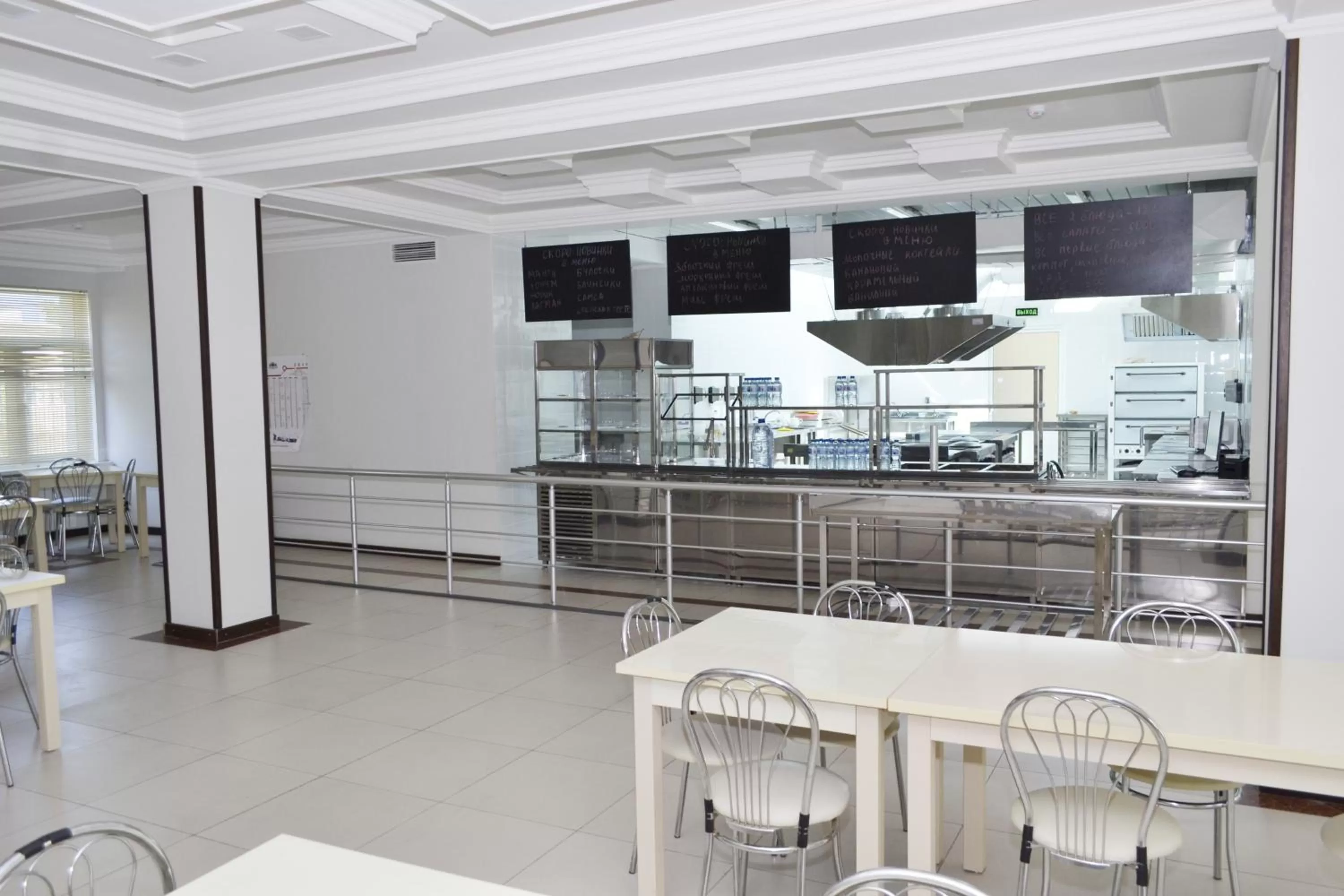 Restaurant/places to eat in Pakhtakor Athletics hotel