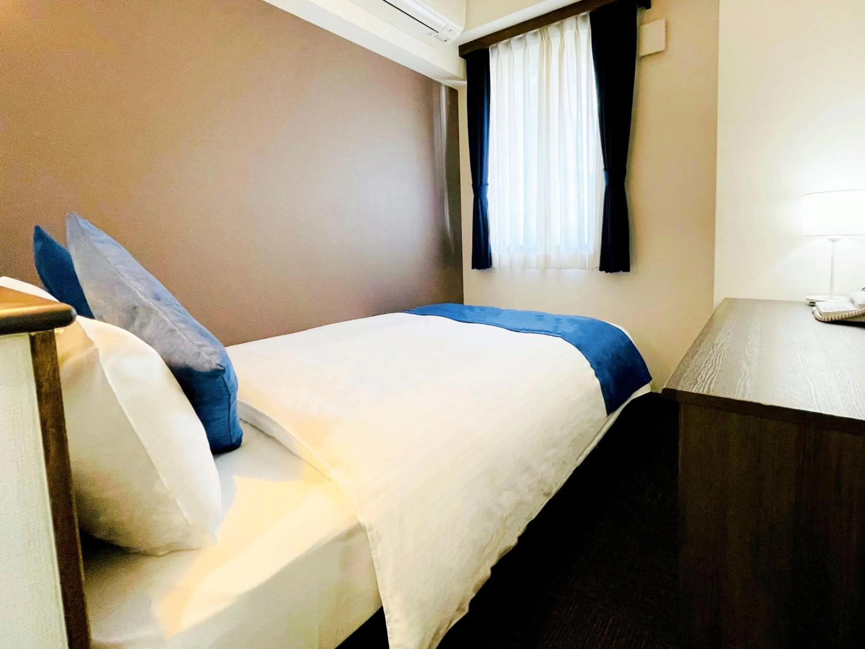 Photo of the whole room, Bed in Eins.Inn Umeda Higashi Photo of the whole room, Bed in Eins.Inn Umeda Higashi