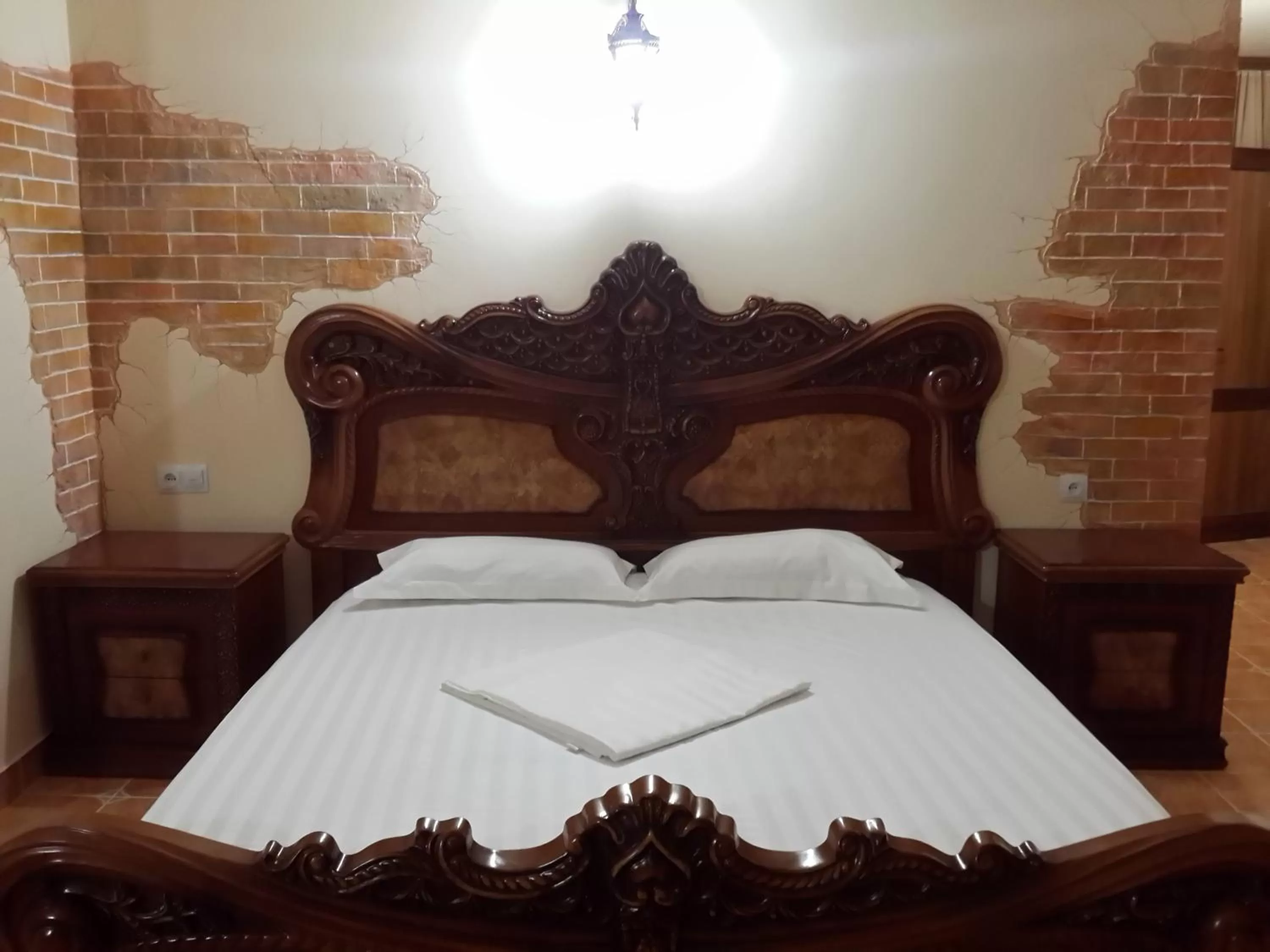 Bed in Venezia Palazzo Hotel