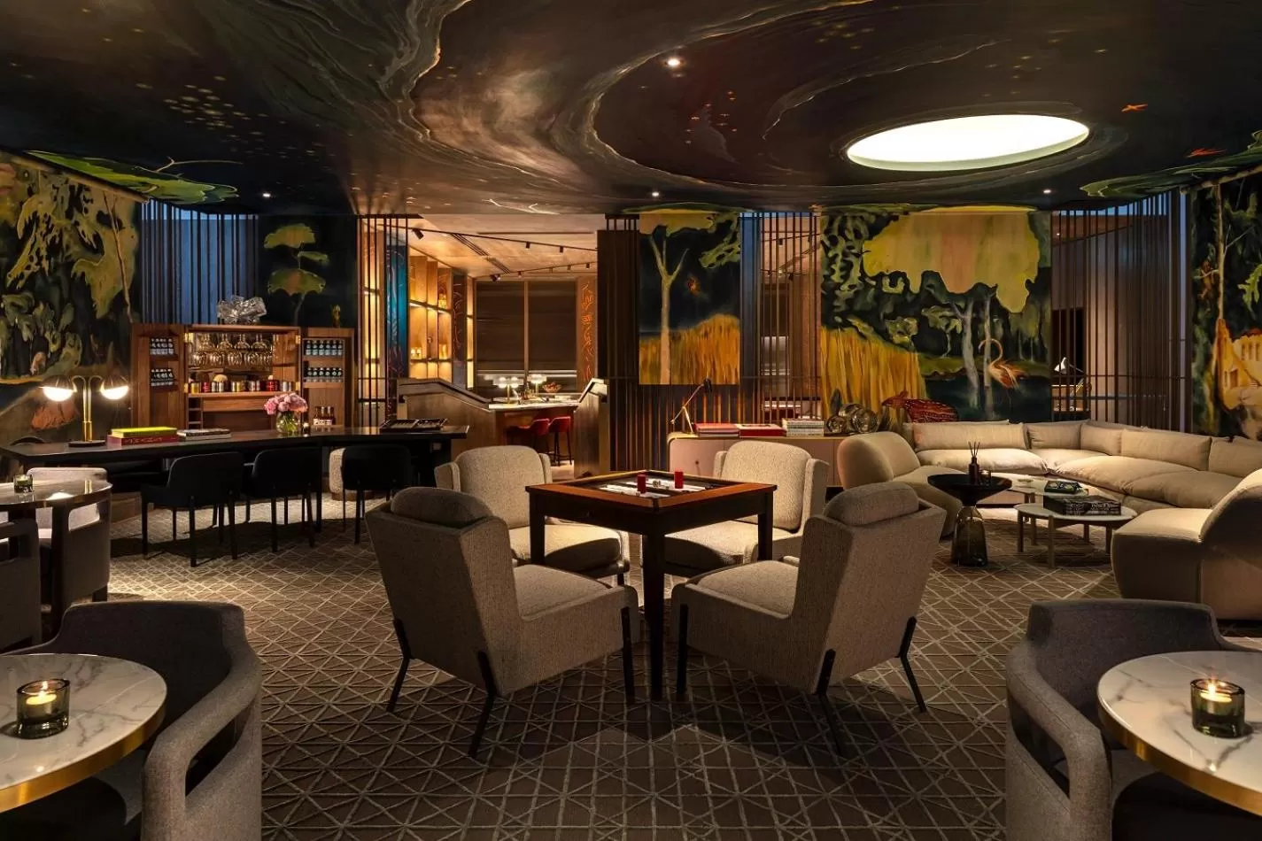 Lounge or bar in The Londoner