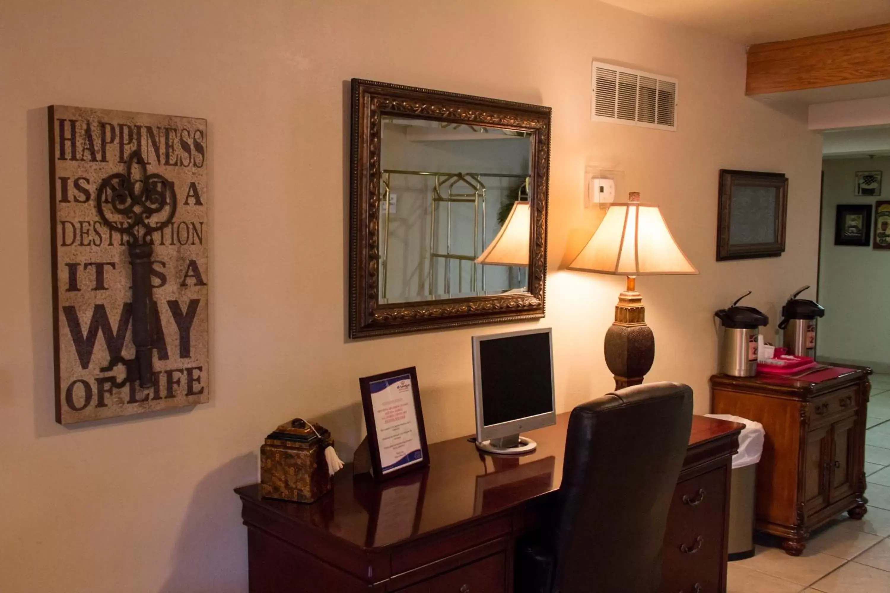 Business facilities, Dining Area in All American Inn & Suites Branson
