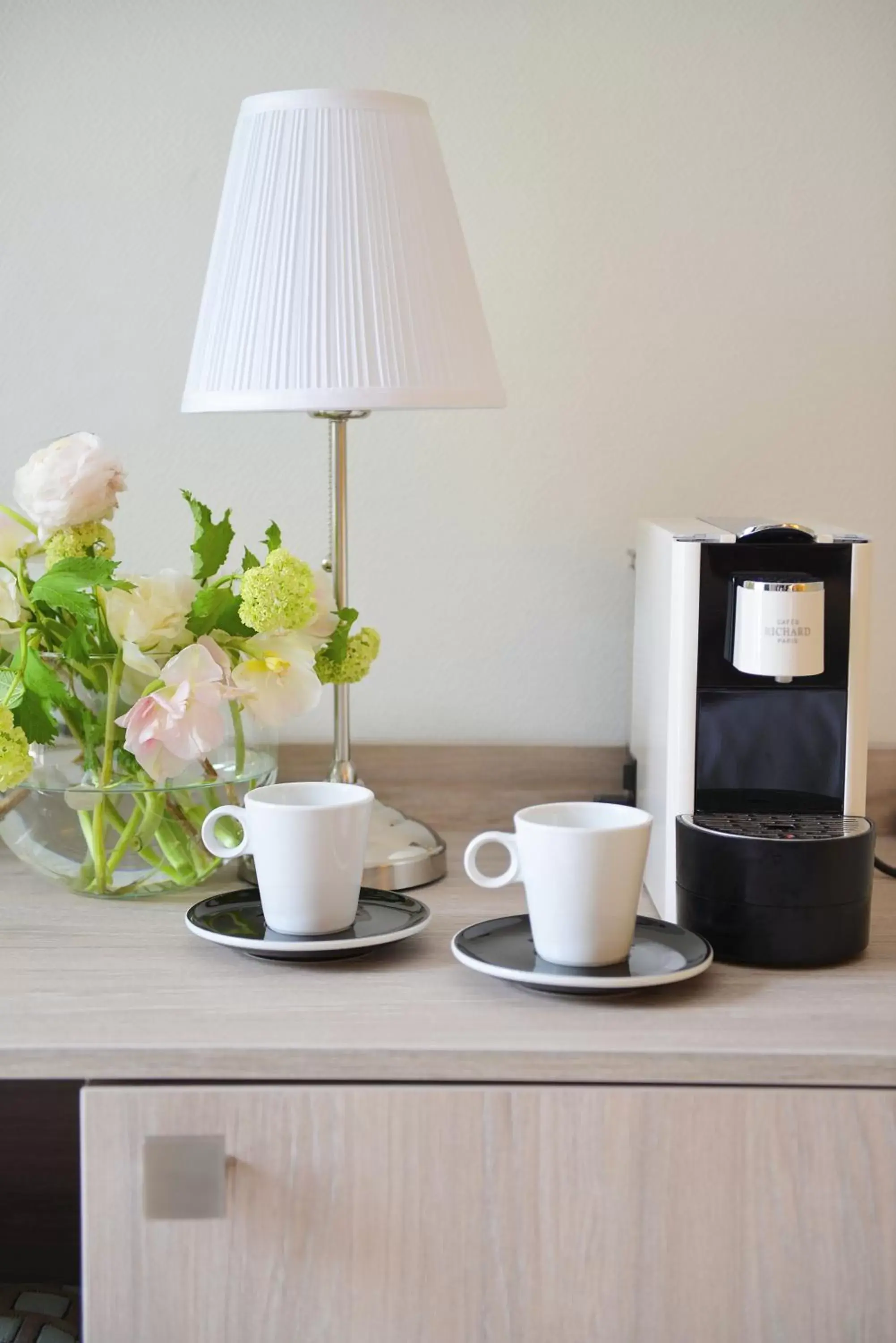 Coffee/tea facilities in La Maison de Mathilde