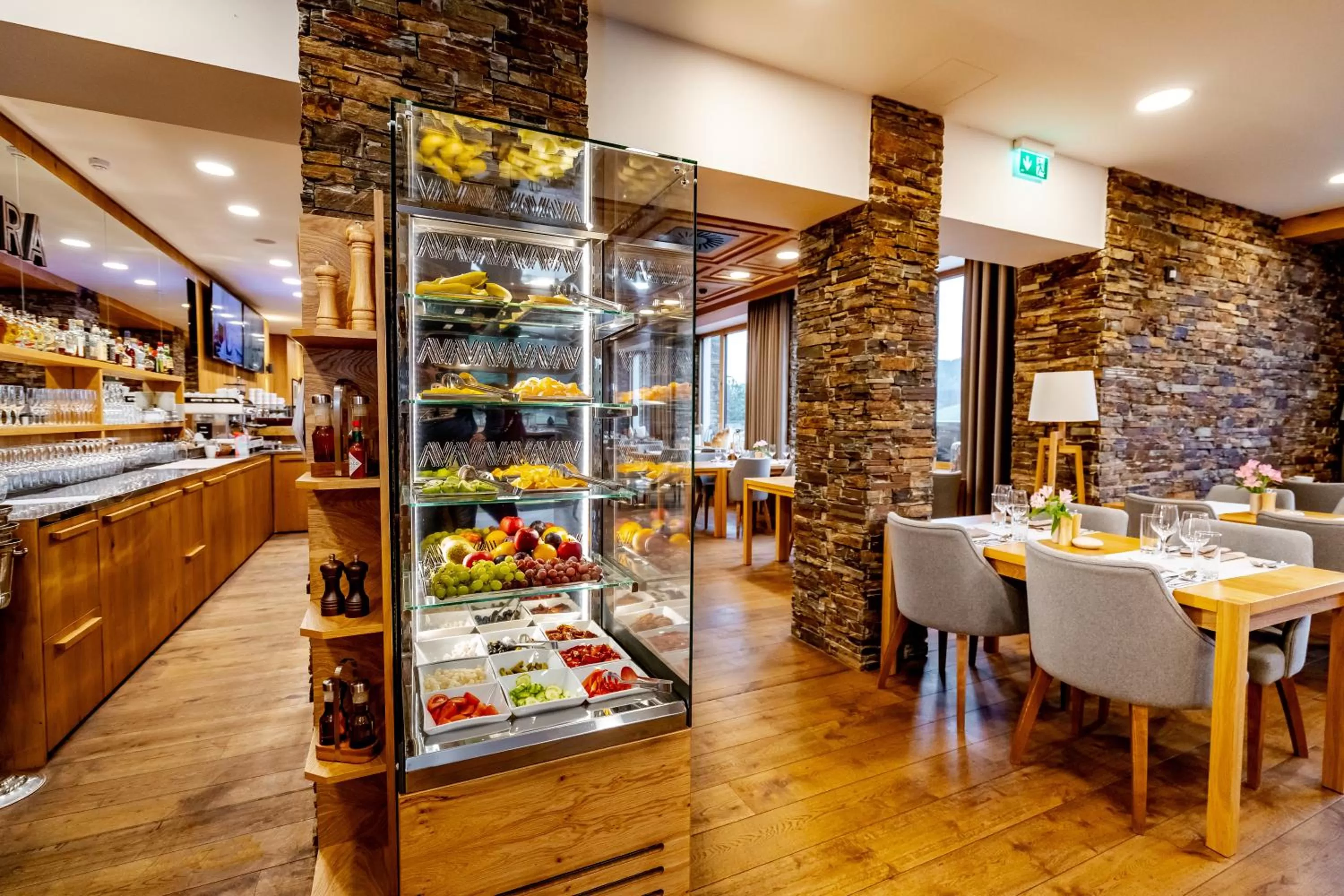 Buffet breakfast in Grandhotel Tatra