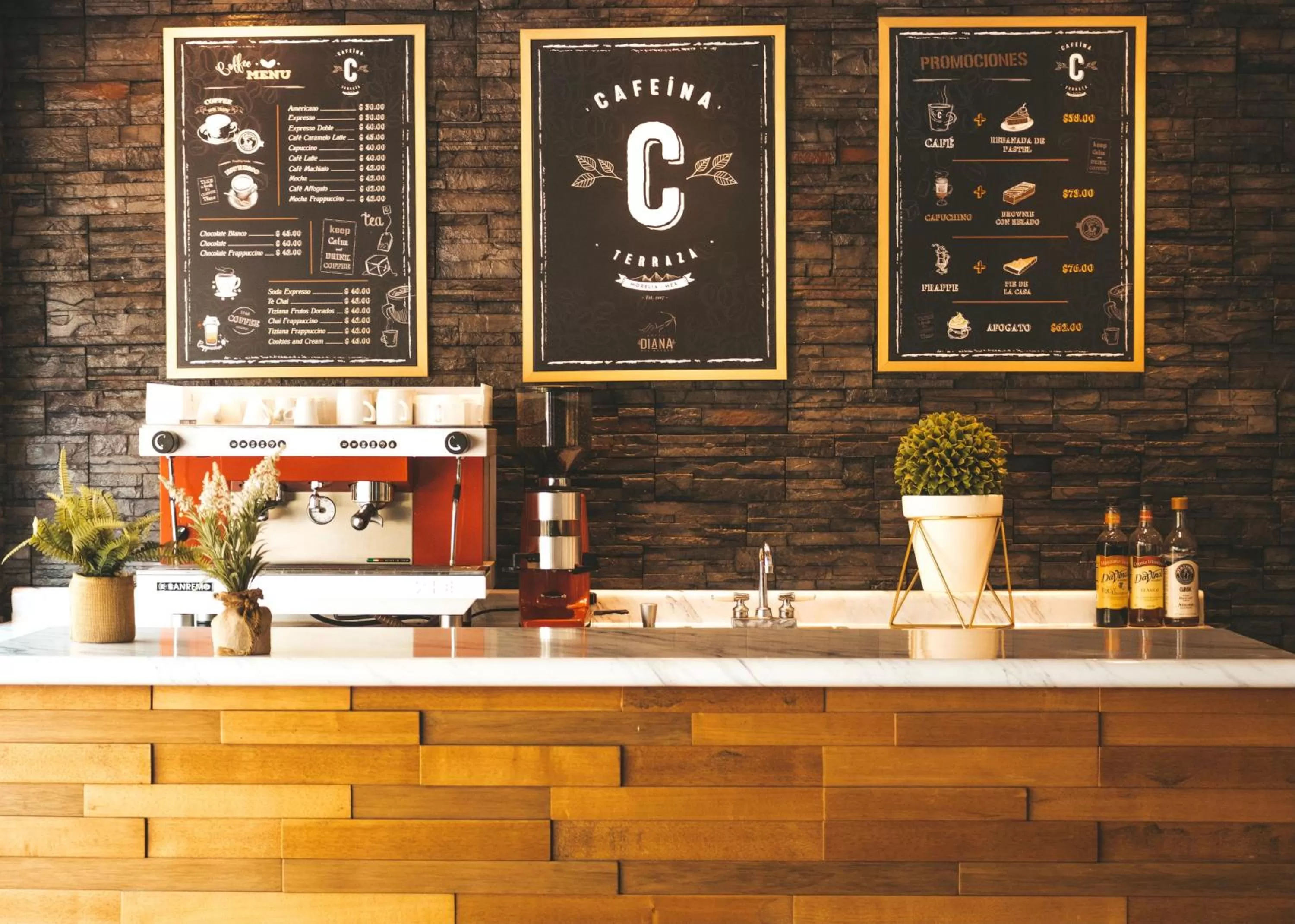 Restaurant/places to eat in Hotel Diana del Bosque by DOT Urban