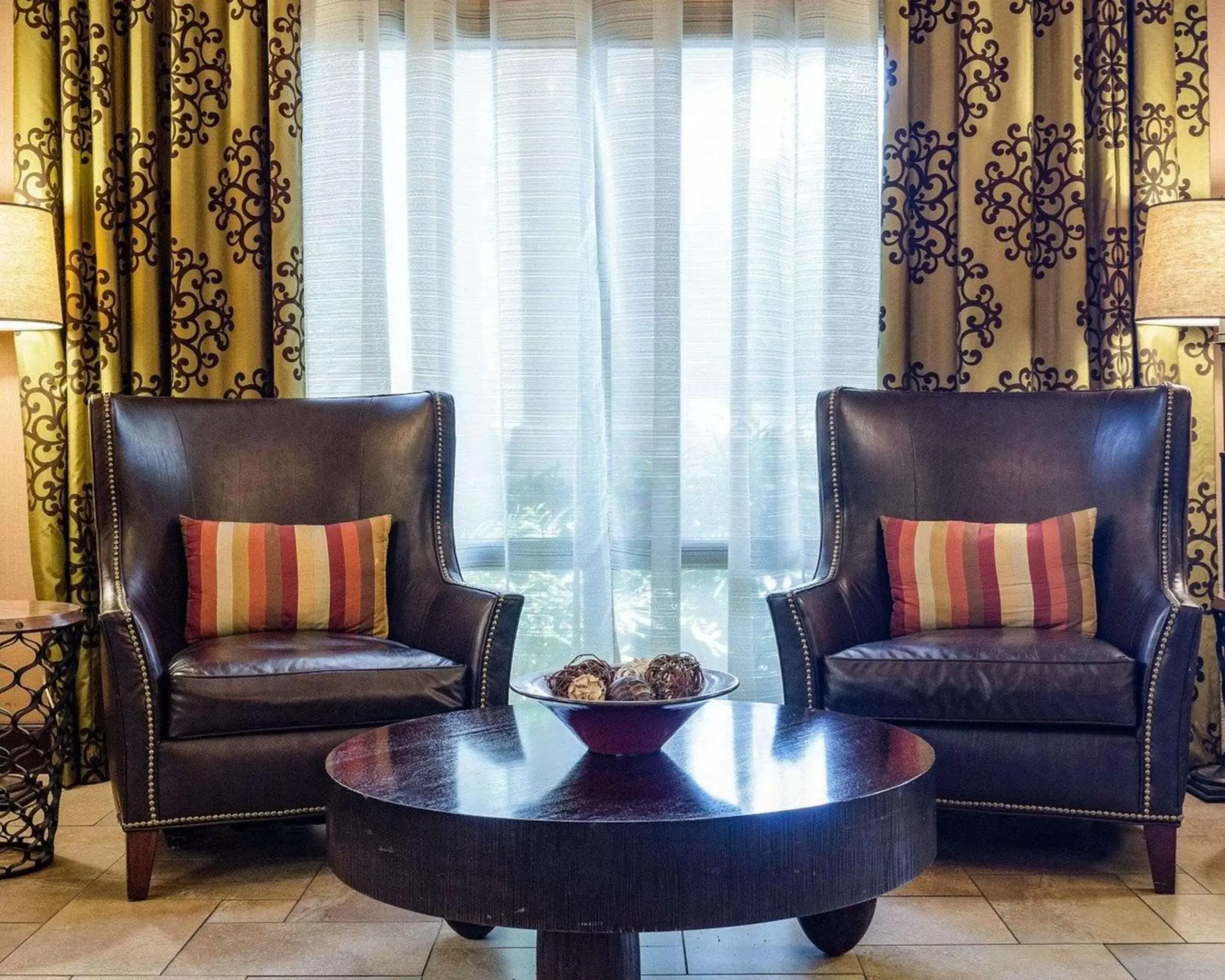 Lobby or reception, Seating Area in Comfort Suites Starkville