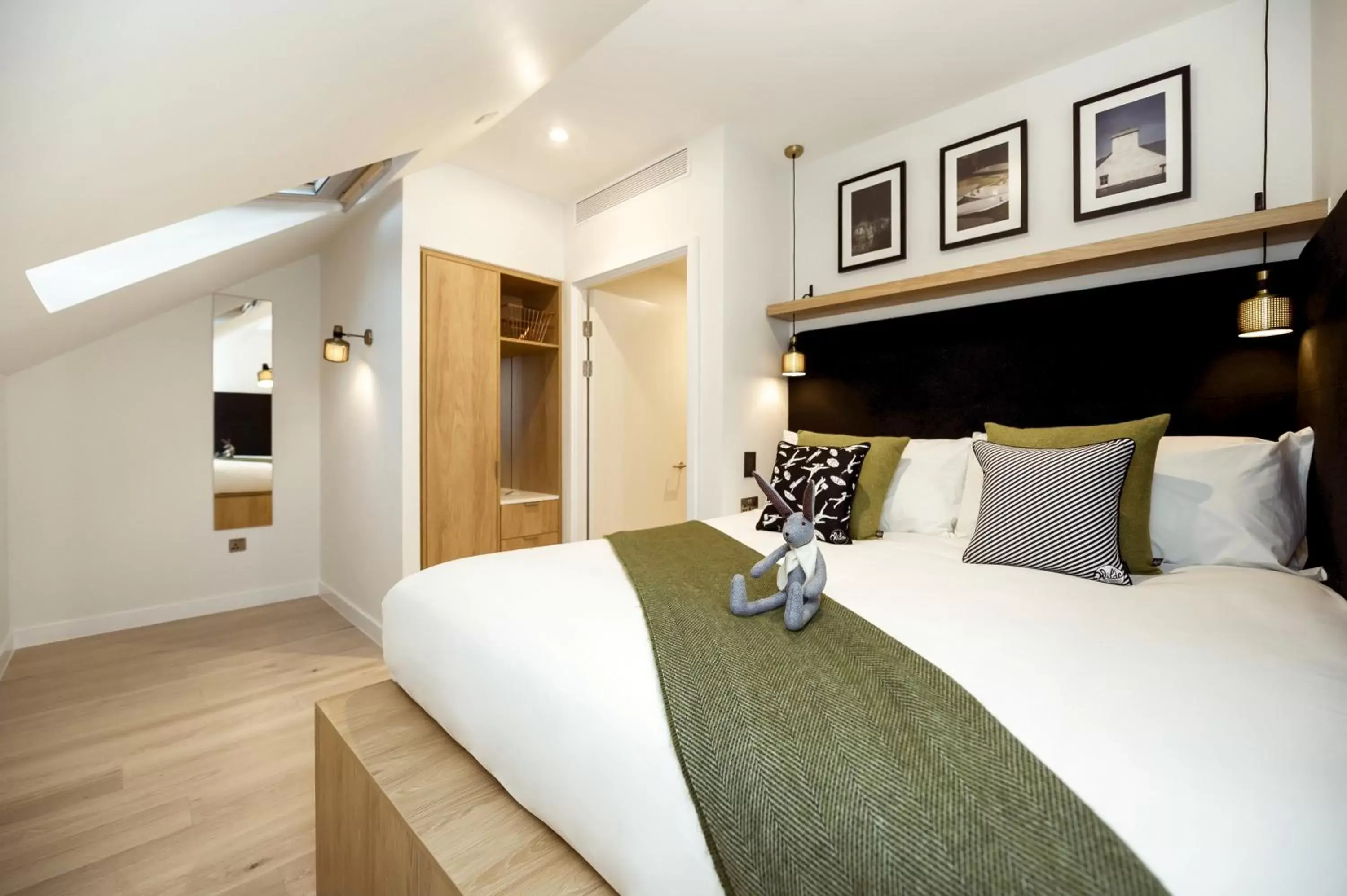 Bedroom, Bed in Wilde Aparthotels Edinburgh Grassmarket Bedroom, Bed in Wilde Aparthotels Edinburgh Grassmarket