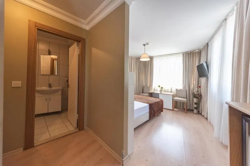 Bed in Tayahatun Hotel