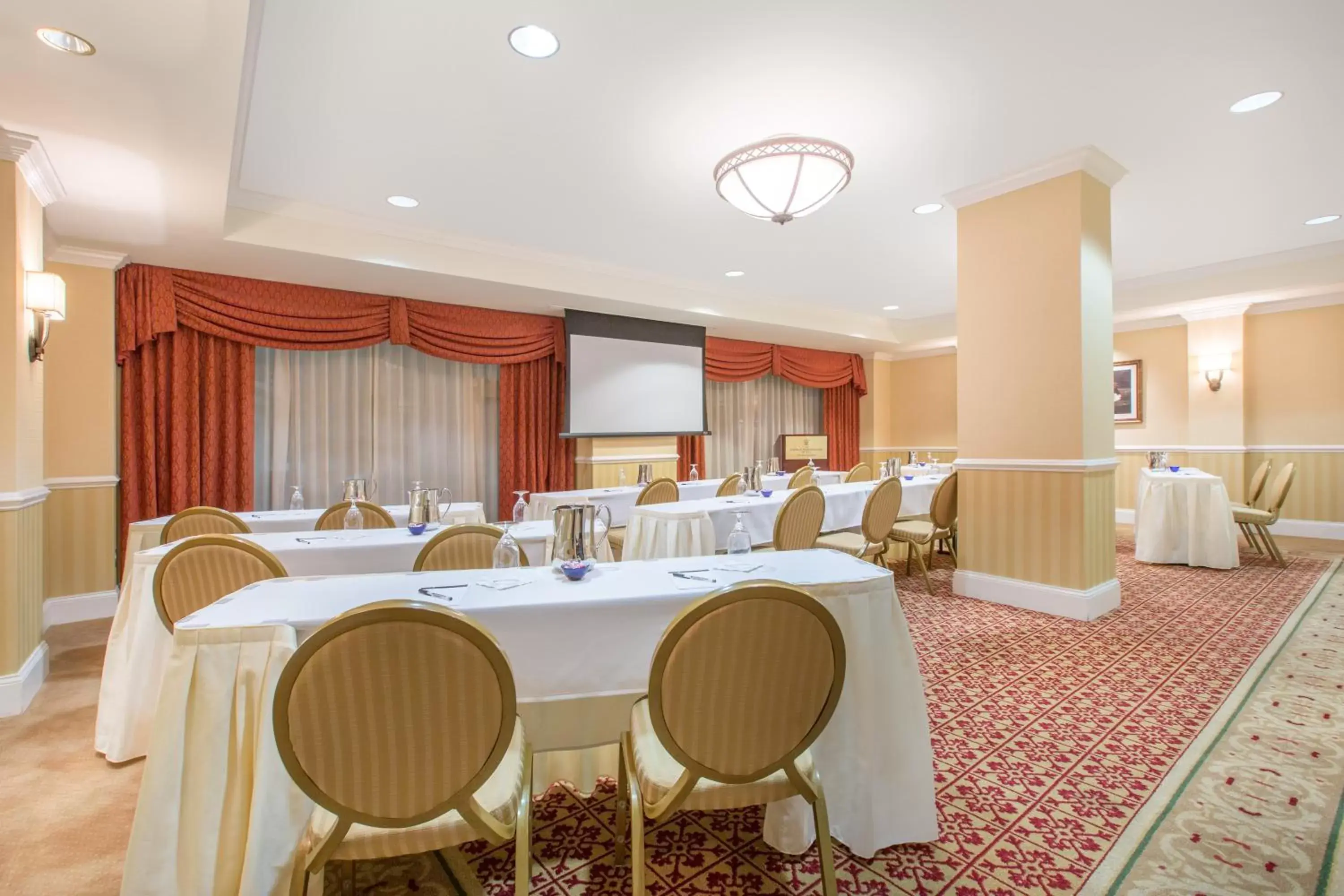 Meeting/conference room, Business Area/Conference Room in The George Washington - A Wyndham Grand Hotel