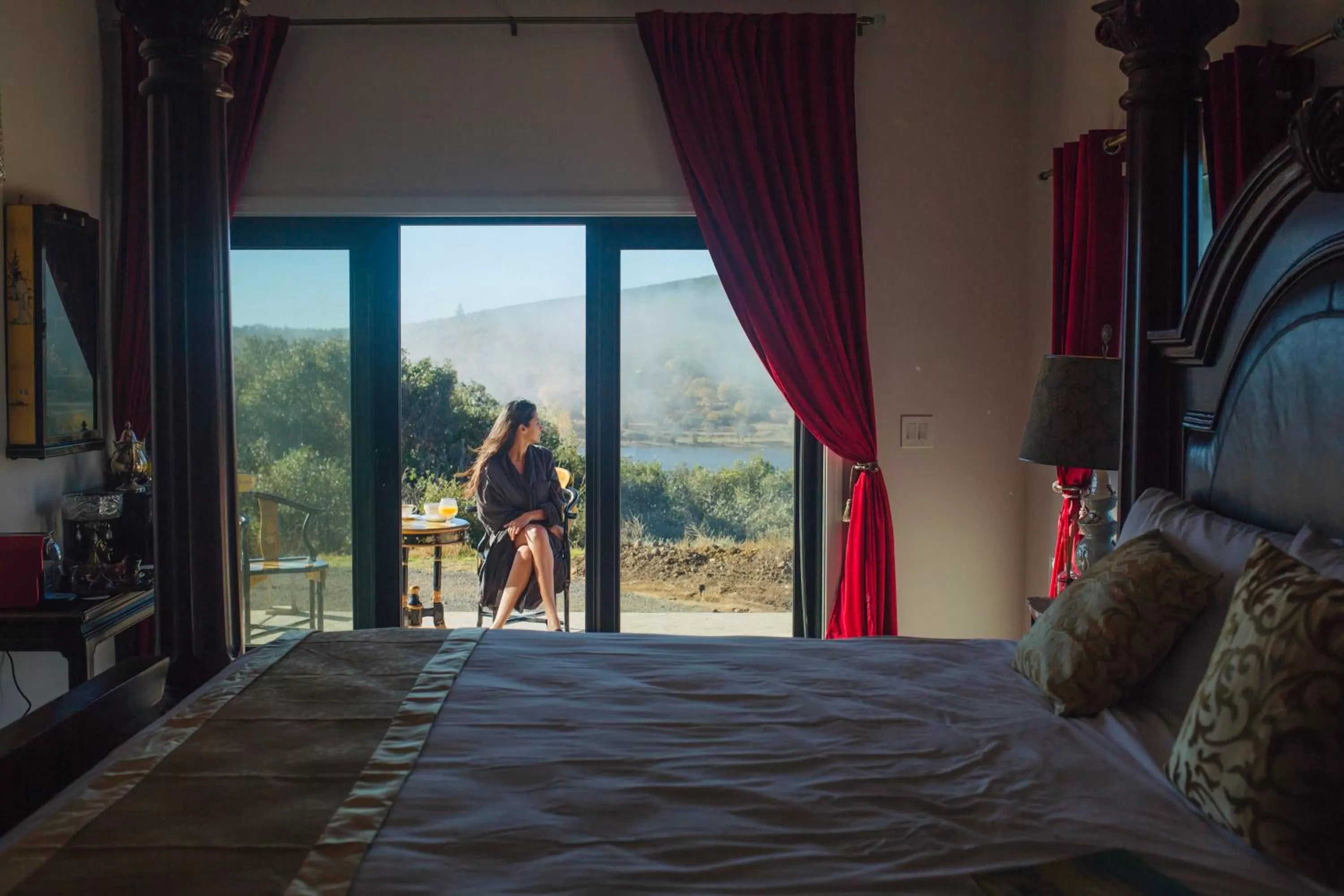 Balcony/Terrace, Bed in Quiet Mind Mountain Lodge, Retreat & Spa