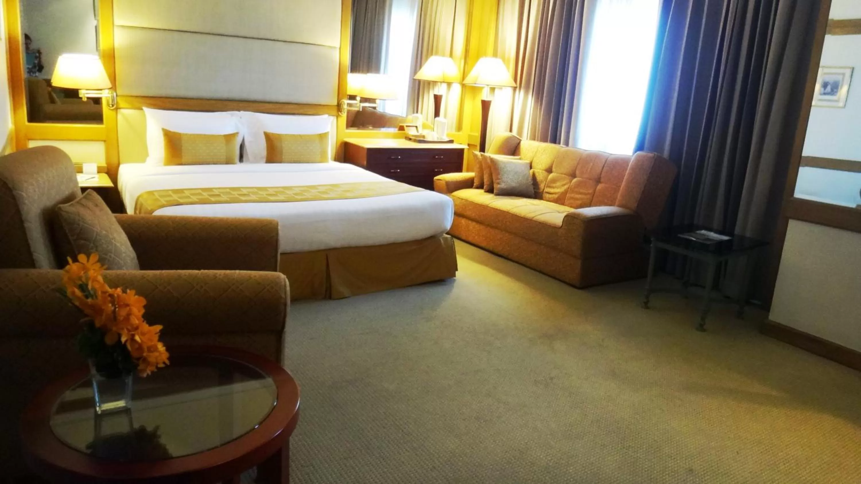 Bedroom, Bed in Arnoma Hotel Bangkok