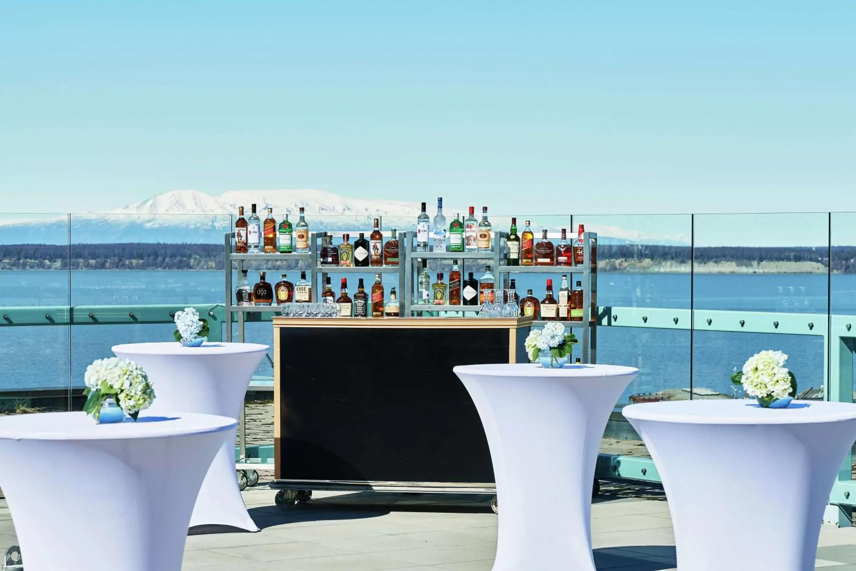 Lounge or bar in Hilton Anchorage Lounge or bar in Hilton Anchorage