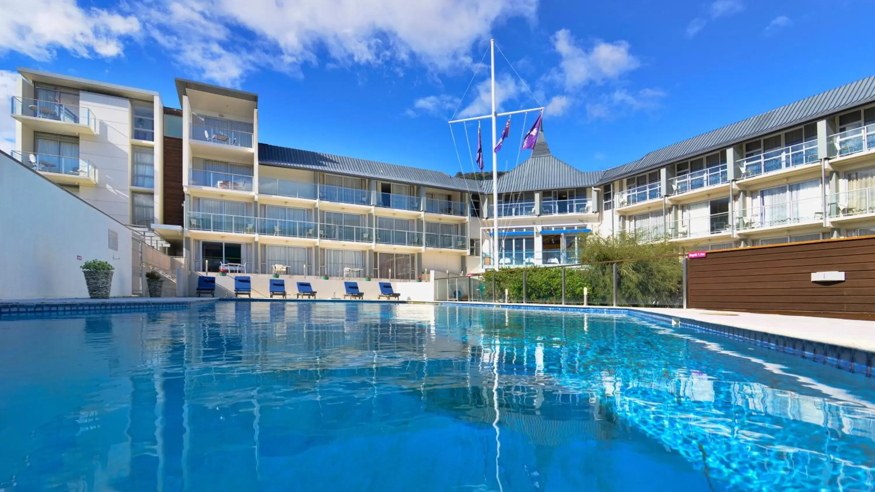 Pool view, Property Building in Picton Yacht Club Hotel