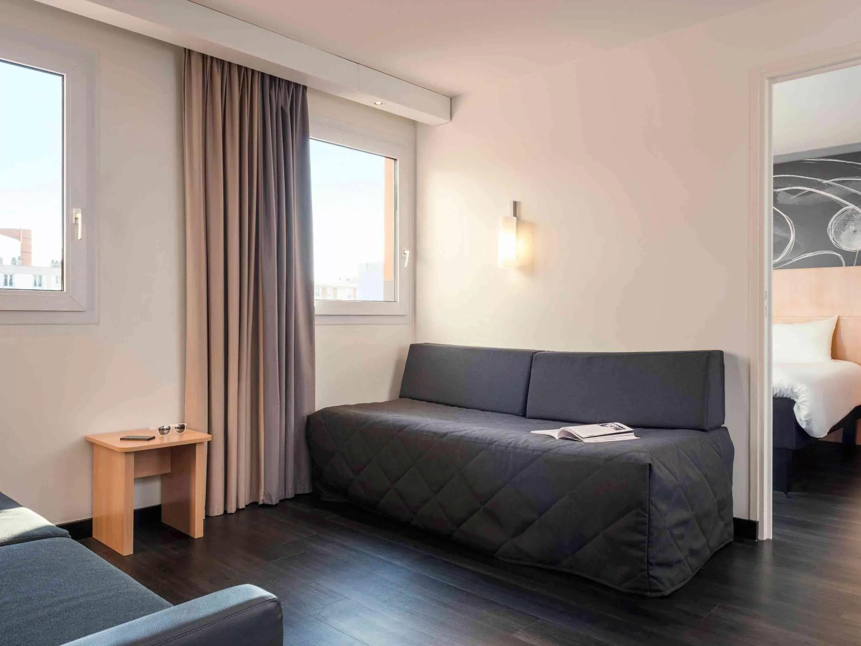 Photo of the whole room, Bed in ibis Le Havre Centre