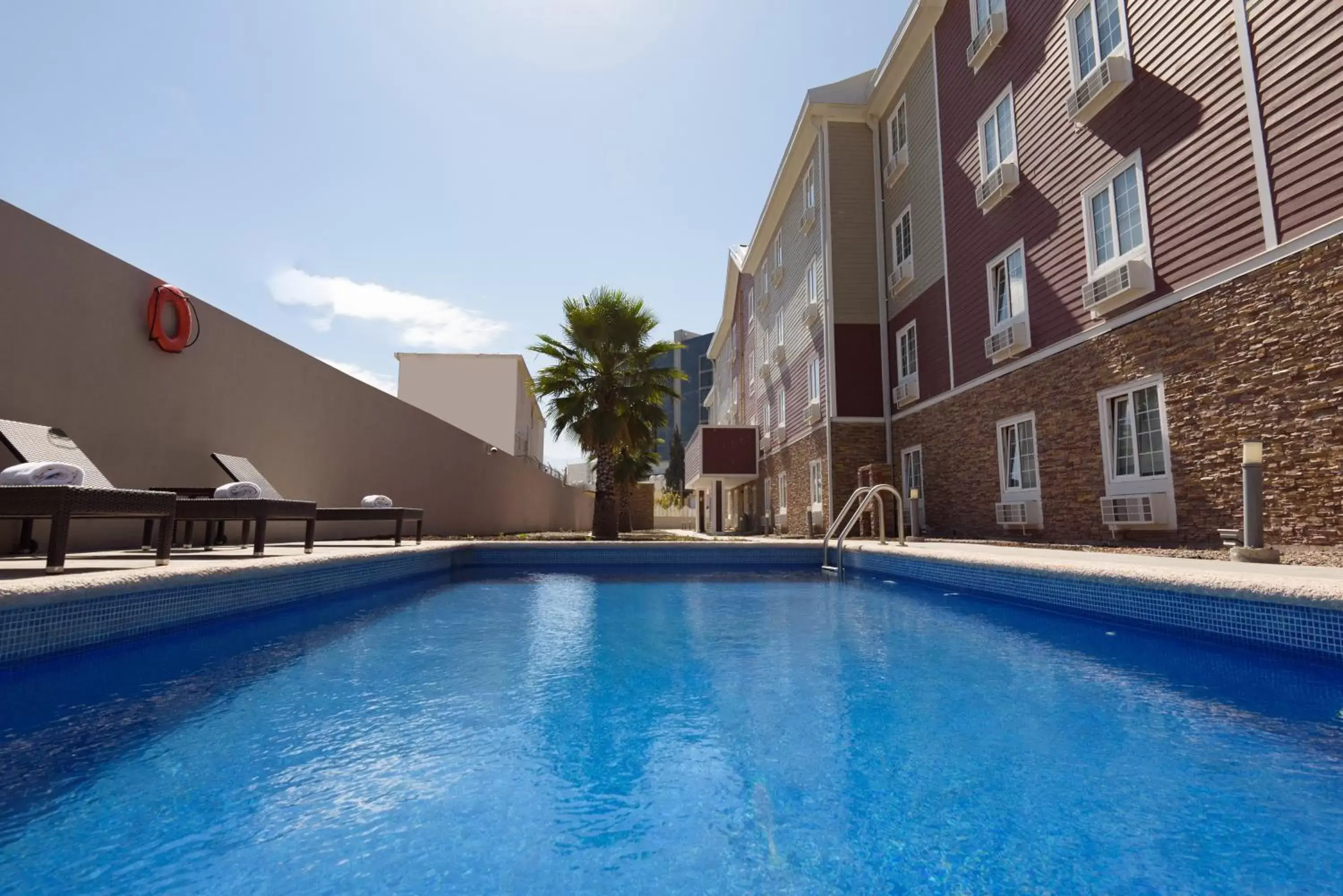Pool view, Property Building in Extended Suites Merida Siglo XXI
