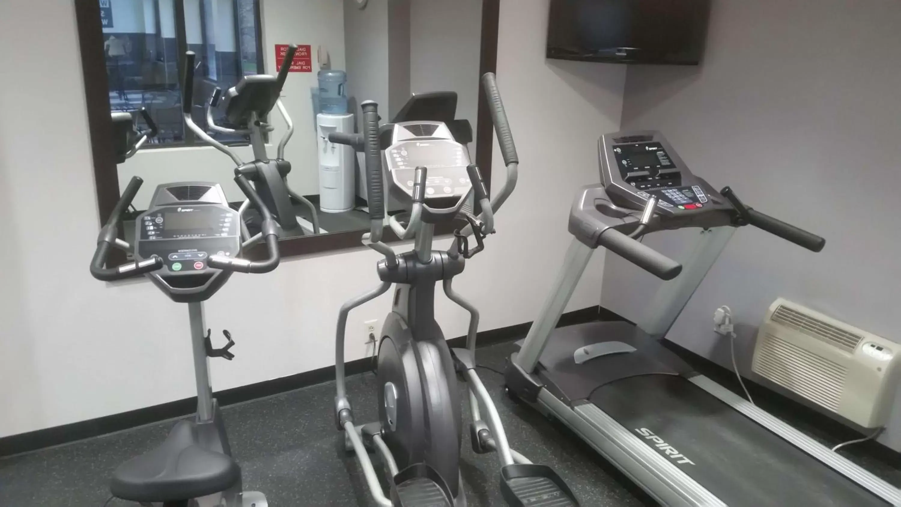 Fitness centre/facilities, Fitness Center/Facilities in Best Western Suites Columbus