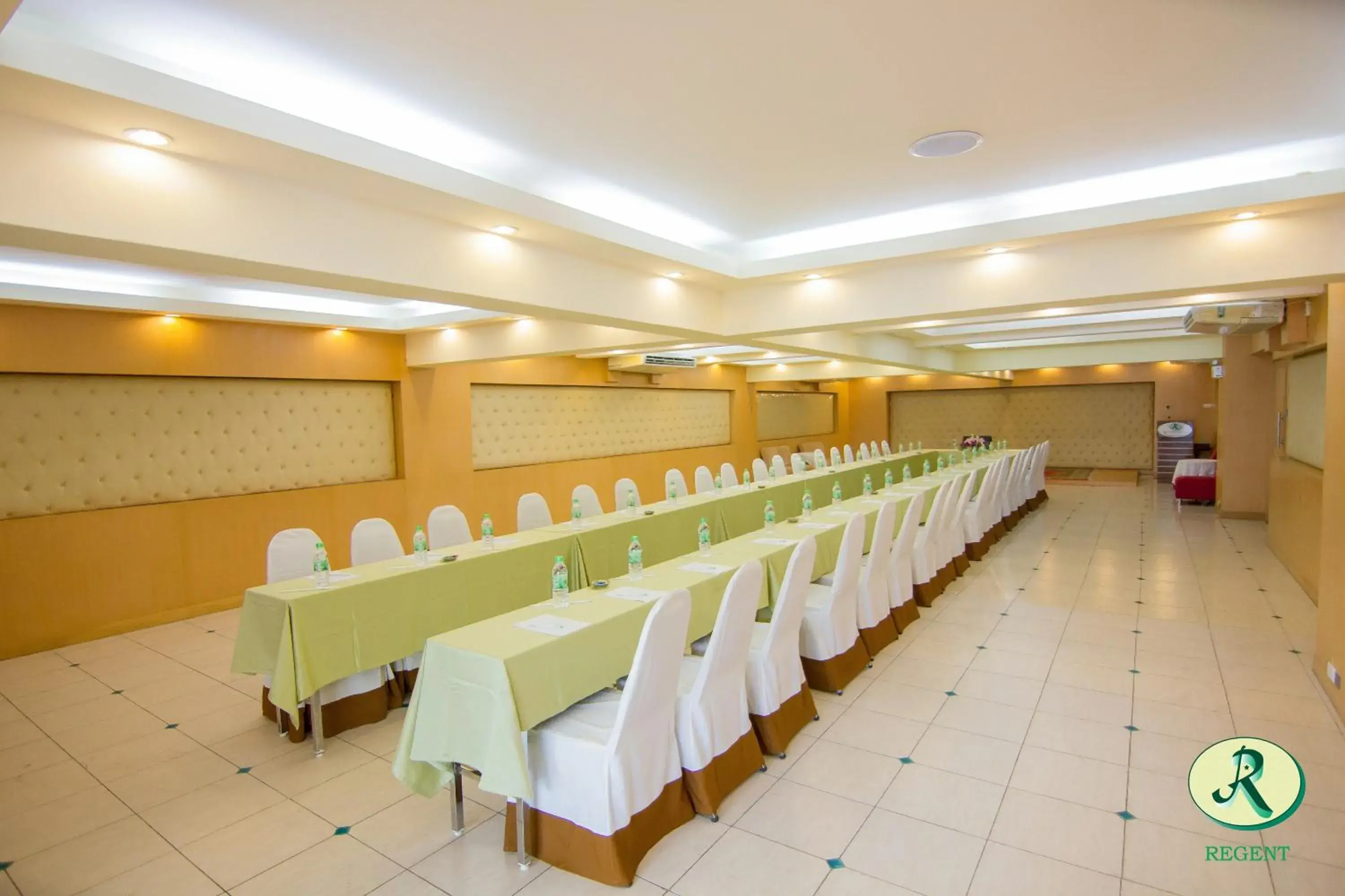 Meeting/conference room in Regent Ramkhamhaeng 22