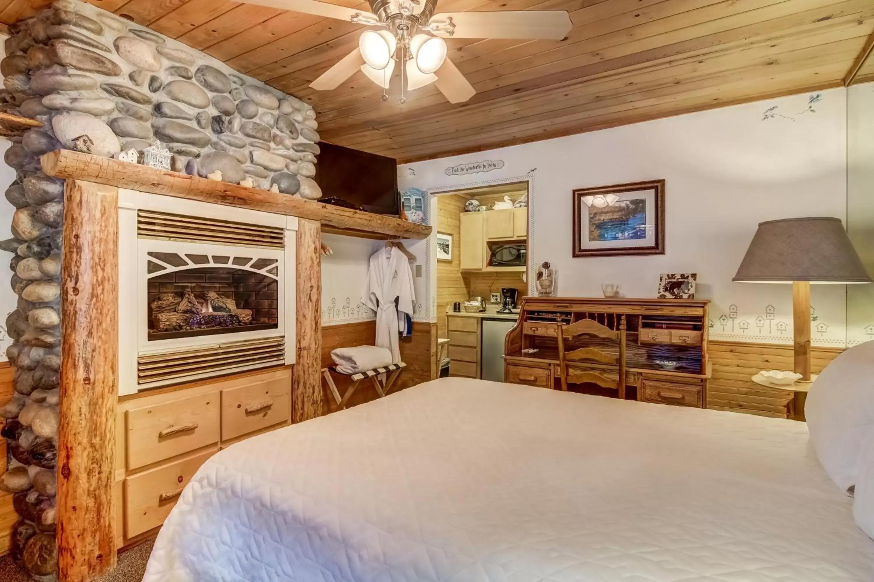 Bed in Heavenly Valley Lodge