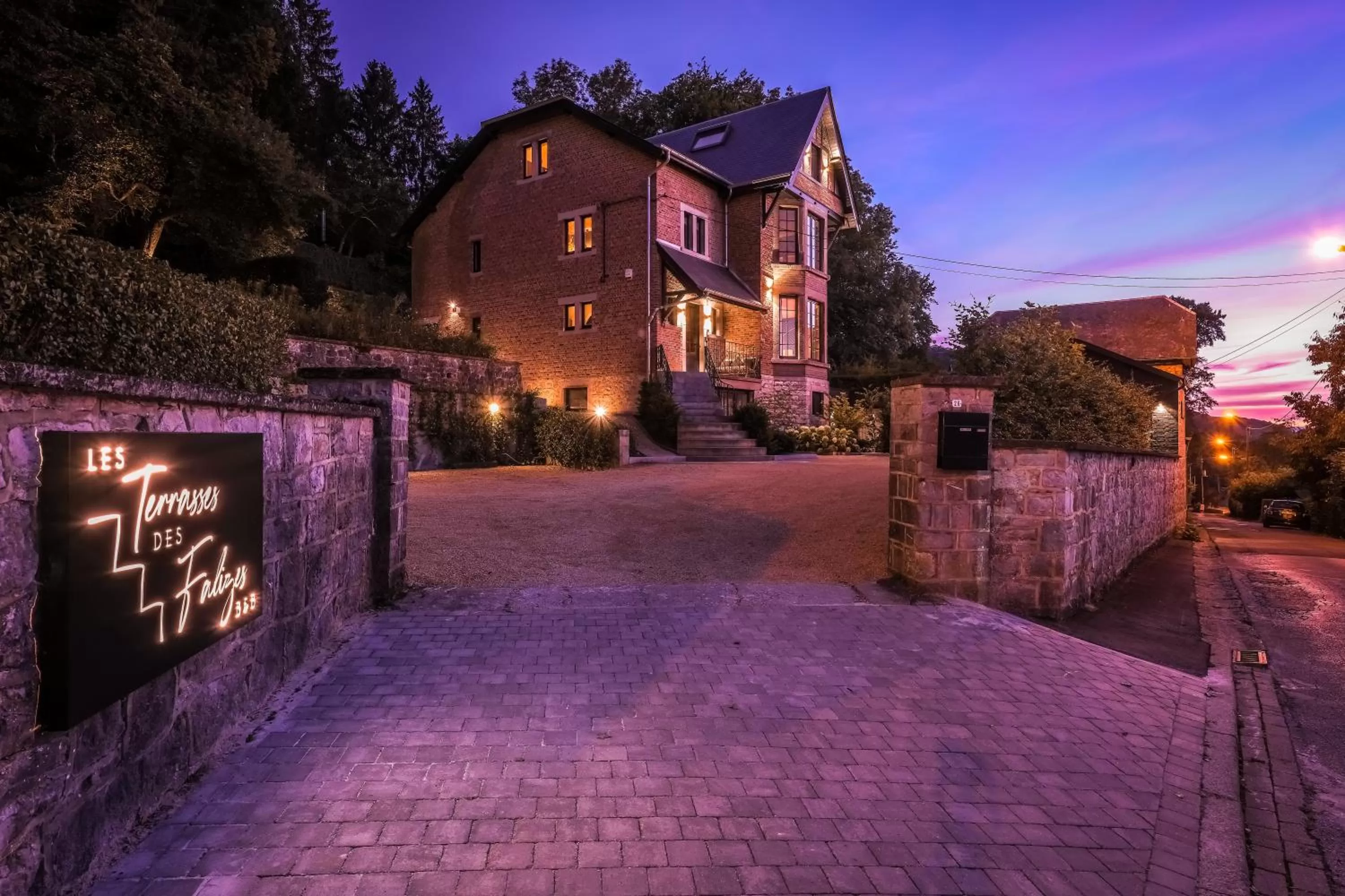 Property Building in Les Terrasses des Falizes B&B