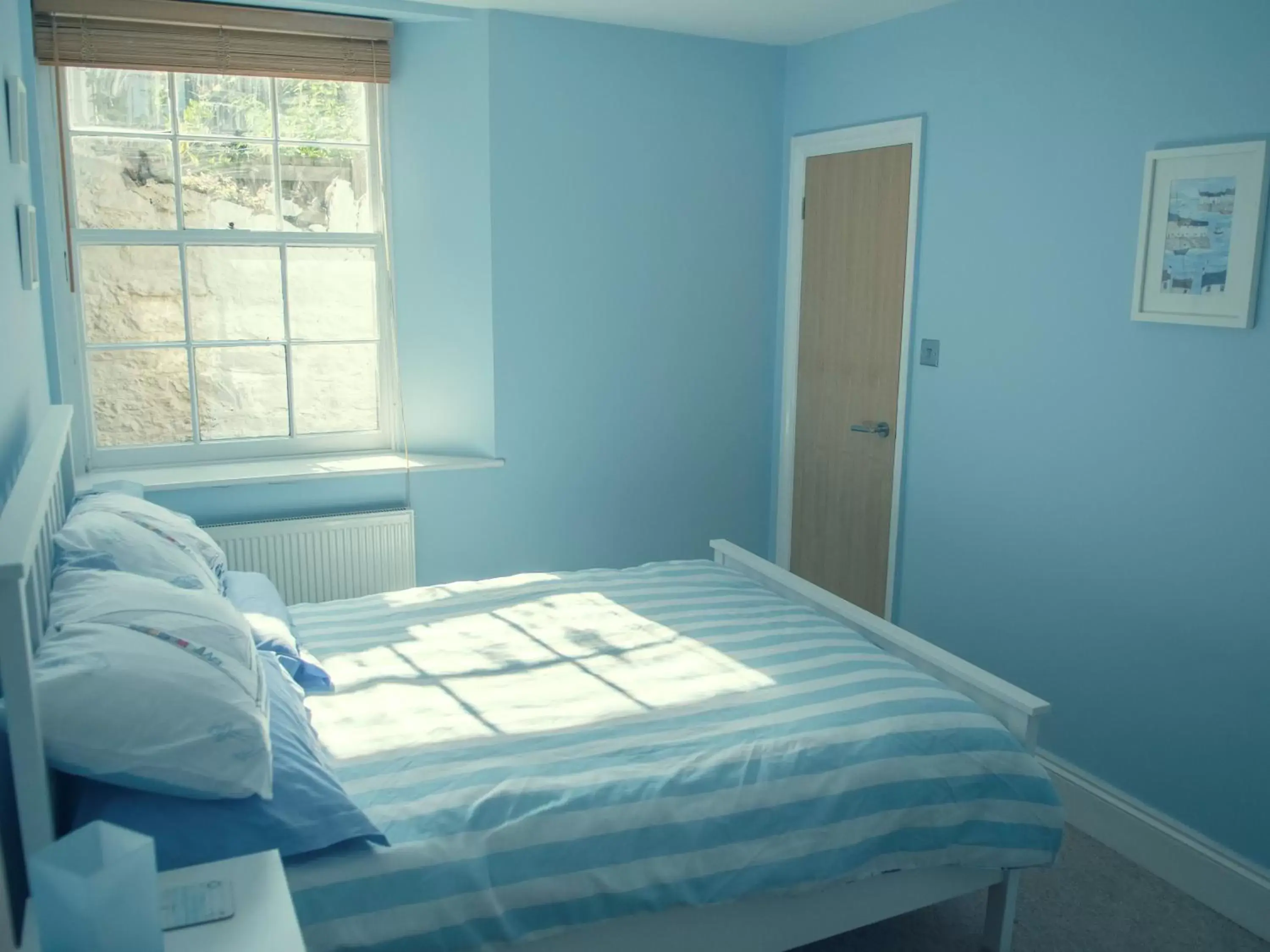 Bedroom, Bed in Harbour Retreat Trinity Mews