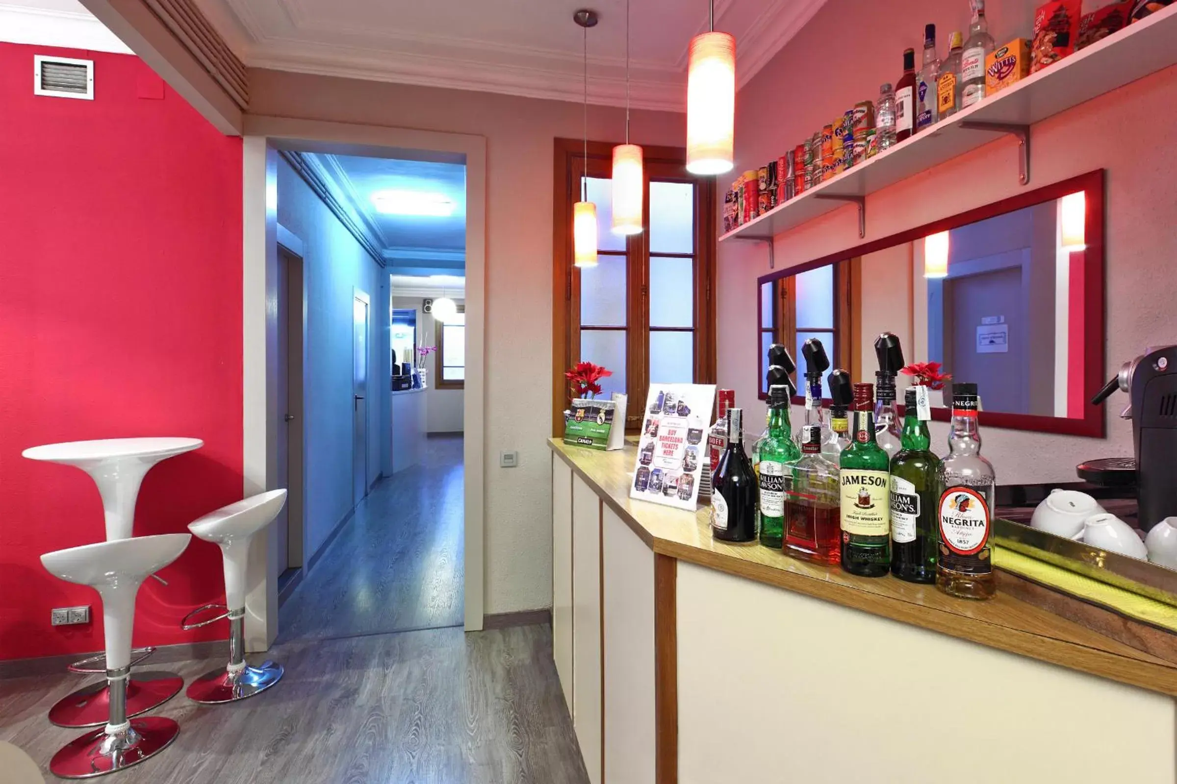 Lounge or bar in Hotel Ginebra