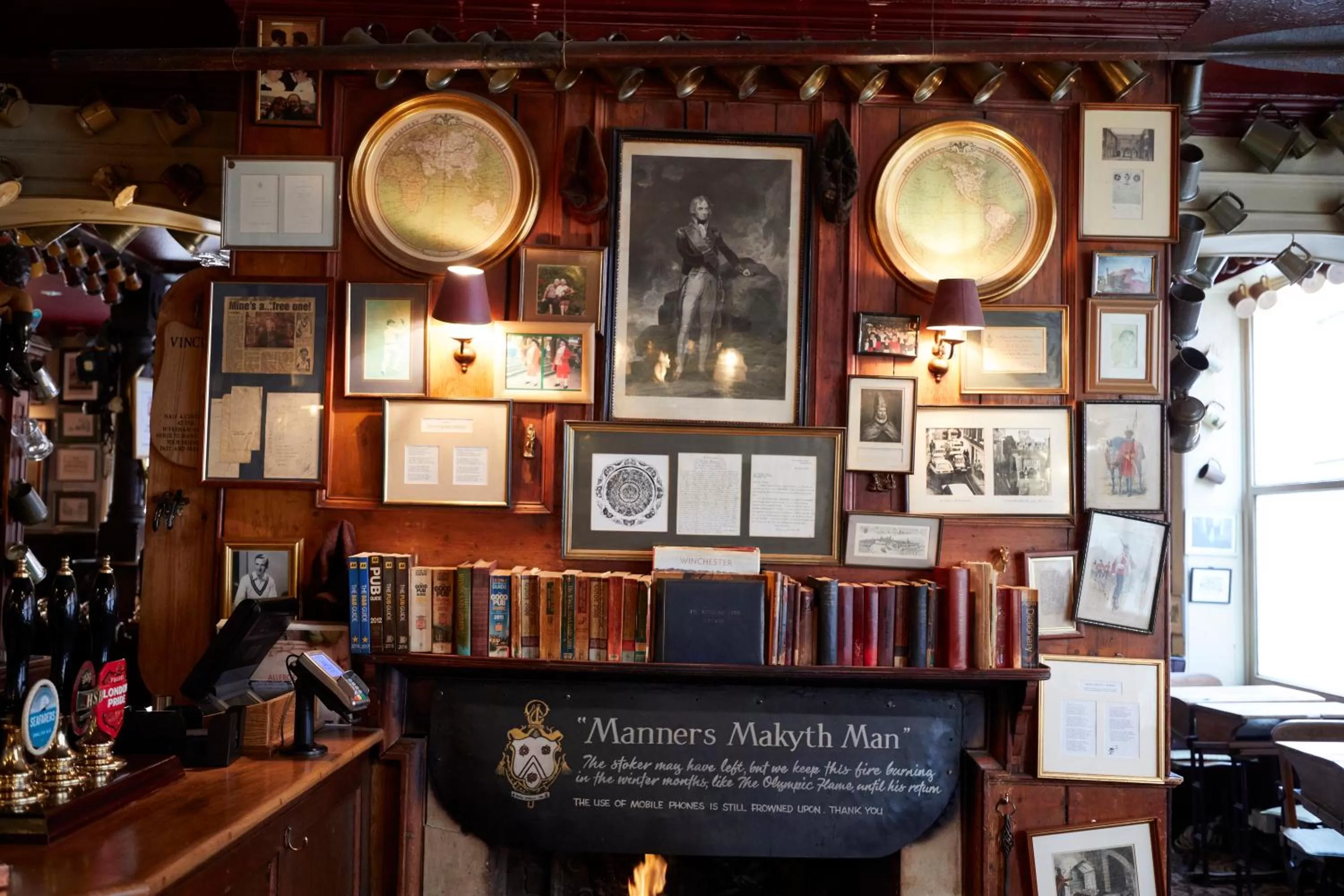 Lounge or bar in Wykeham Arms