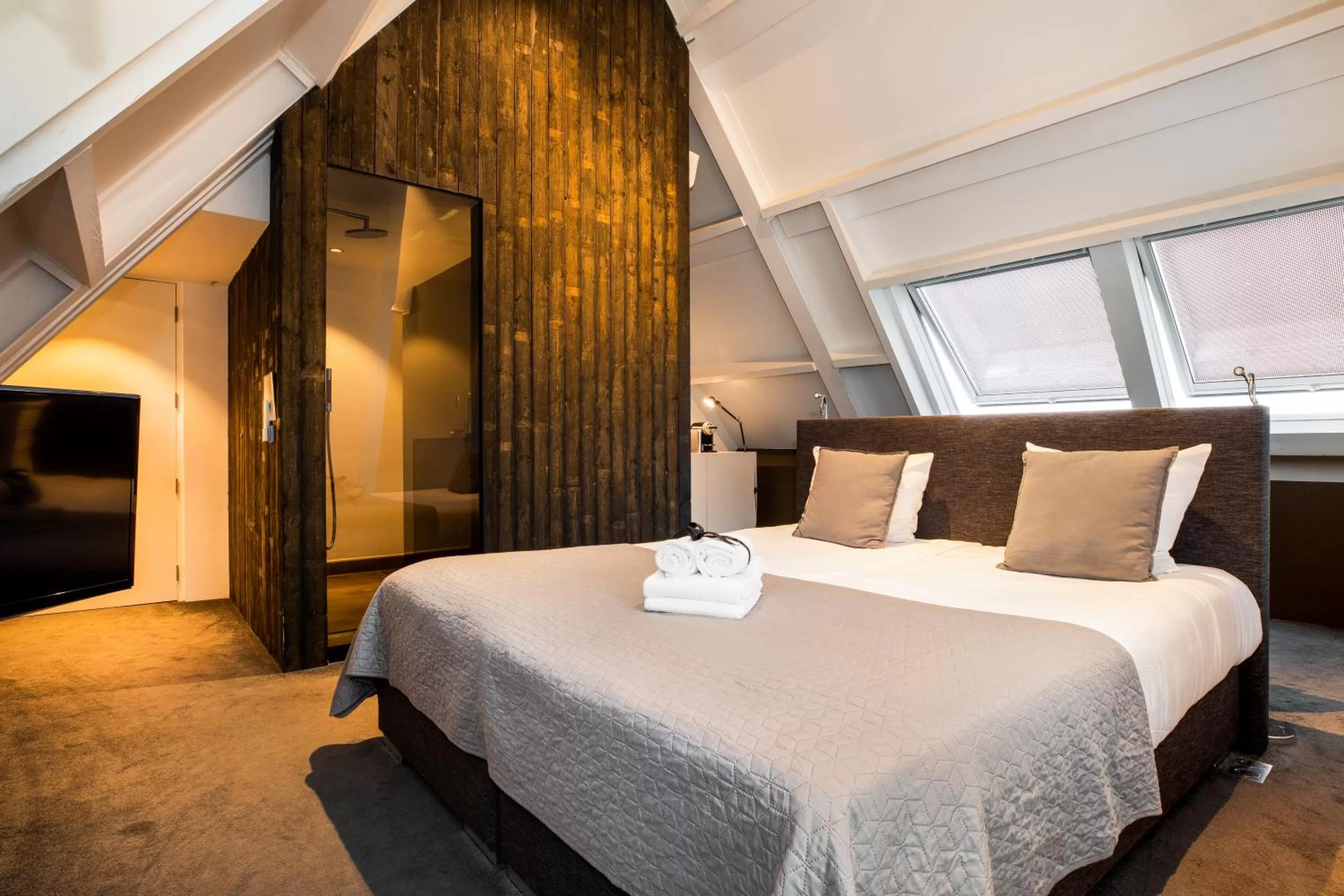 Bed in Landgoed Kasteel de Hoogenweerth