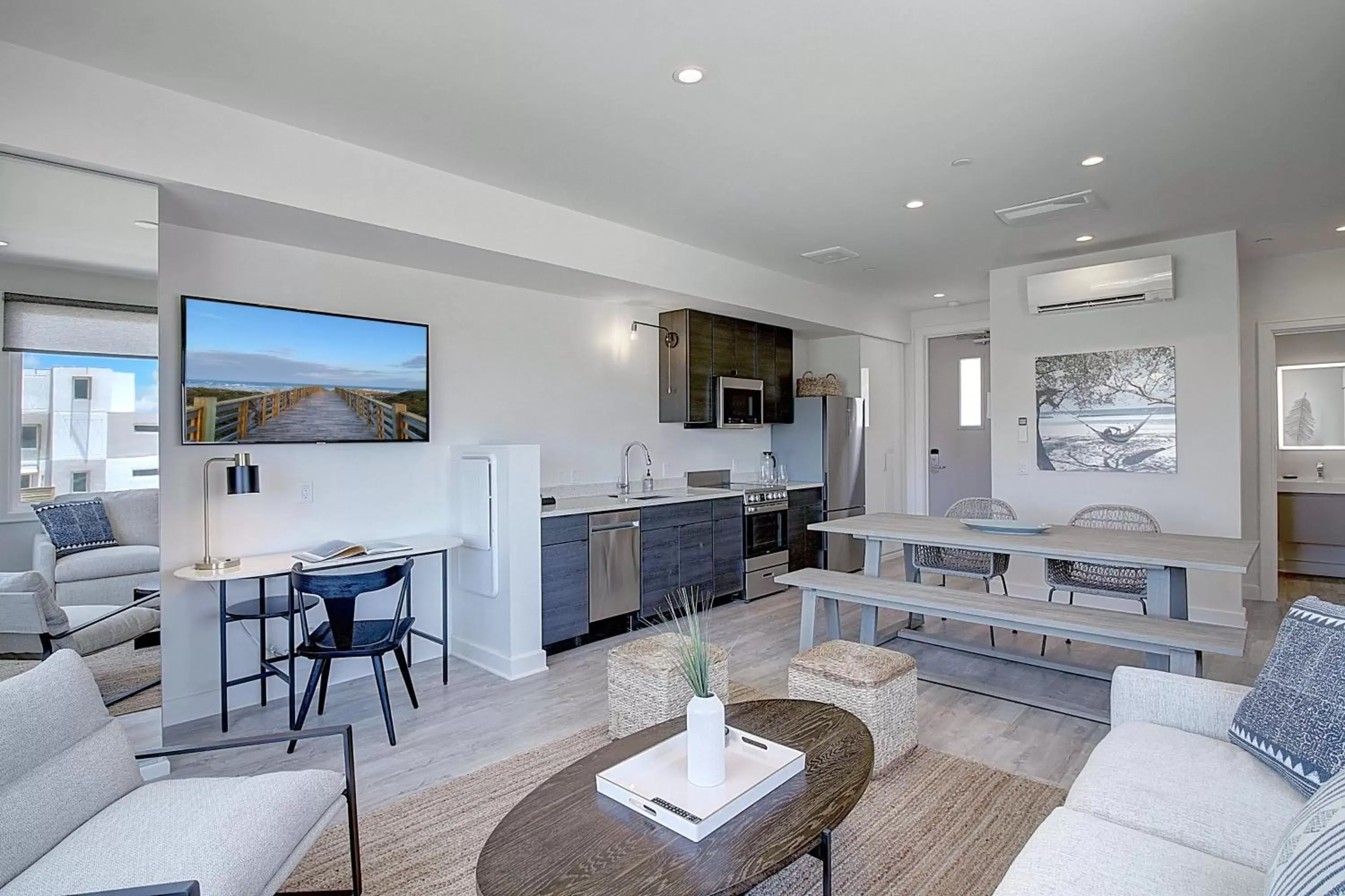 Living room, Seating Area in Lively Beach