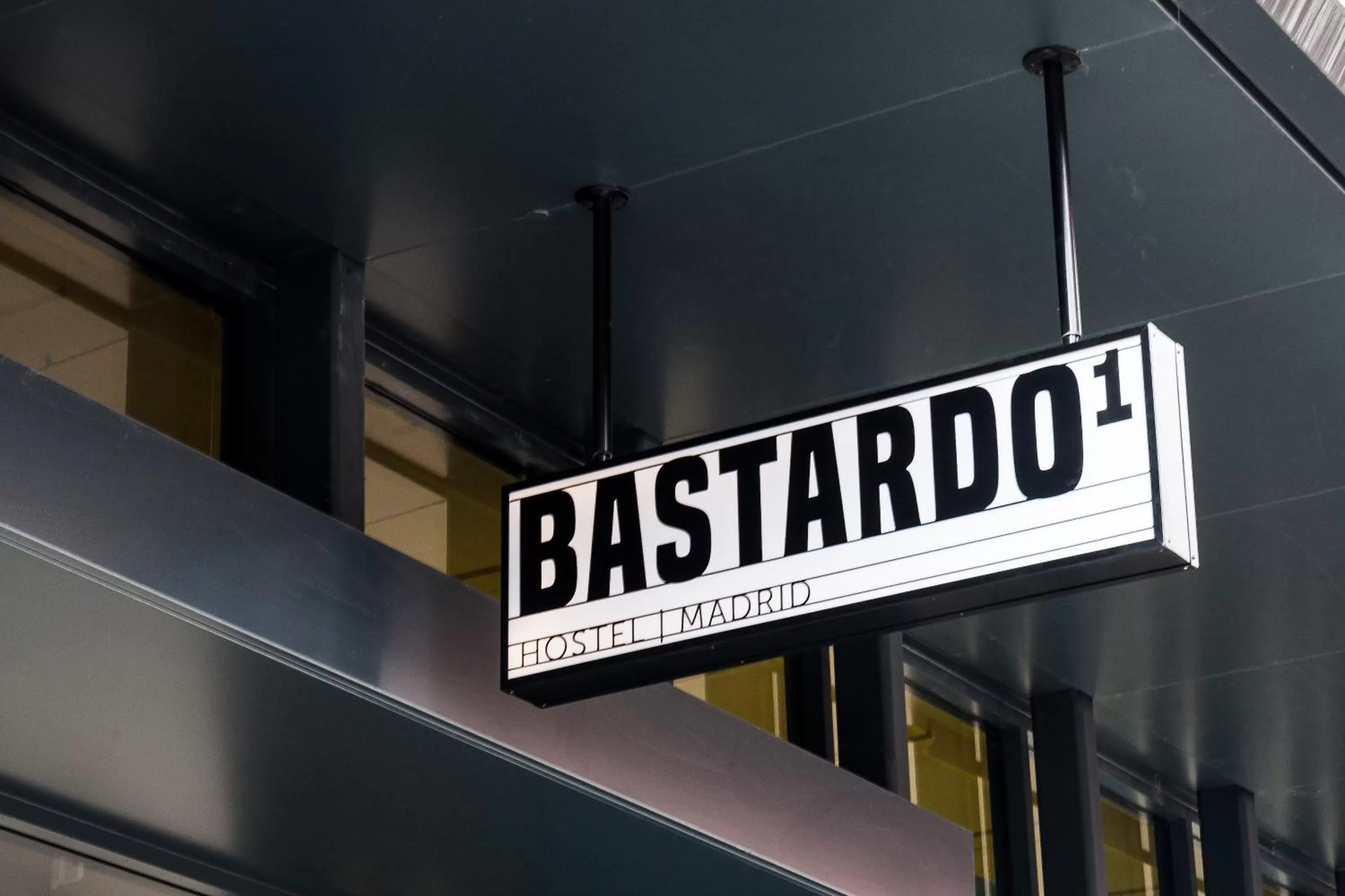 Facade/entrance in Bastardo Hostel