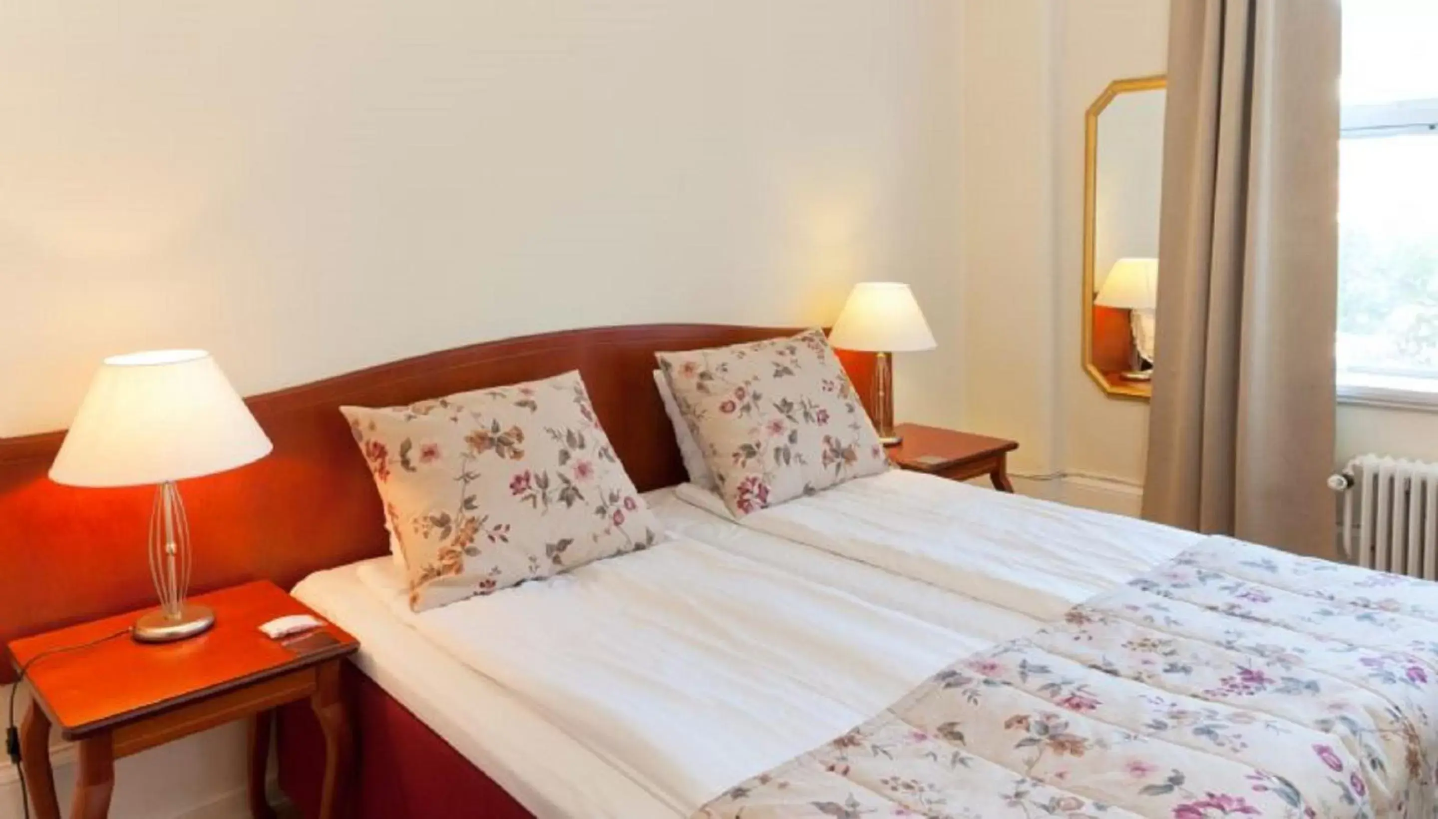 Bedroom, Bed in Frimurarehotellet; Sure Hotel Collection by Best Western