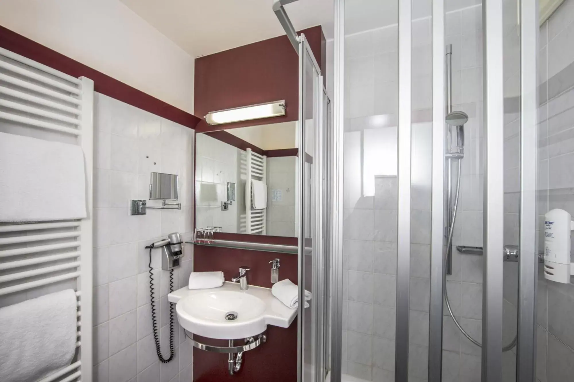 Shower, Bathroom in Johannesbad Hotel Phönix