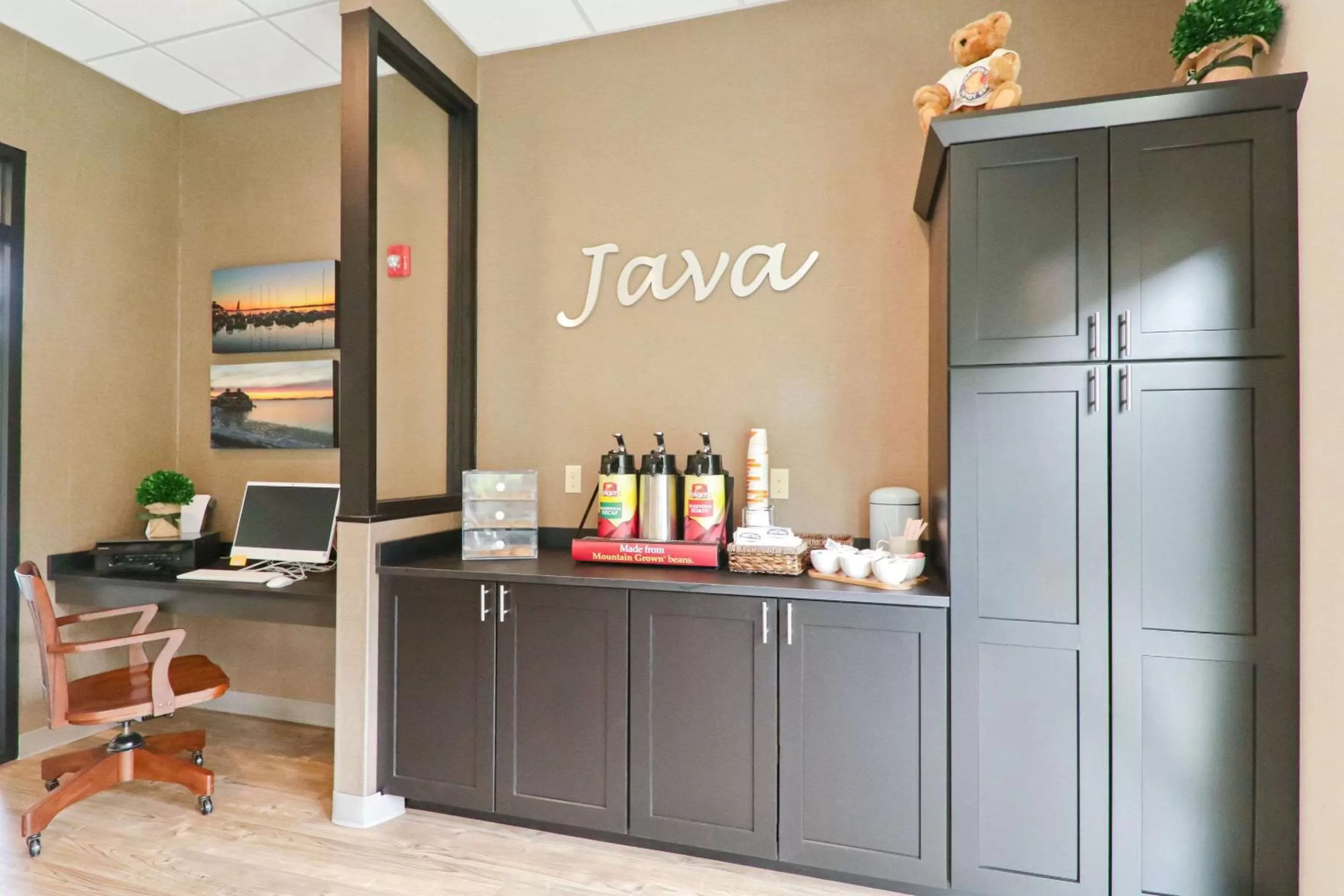 On site in Quality Inn Shelburne - Burlington