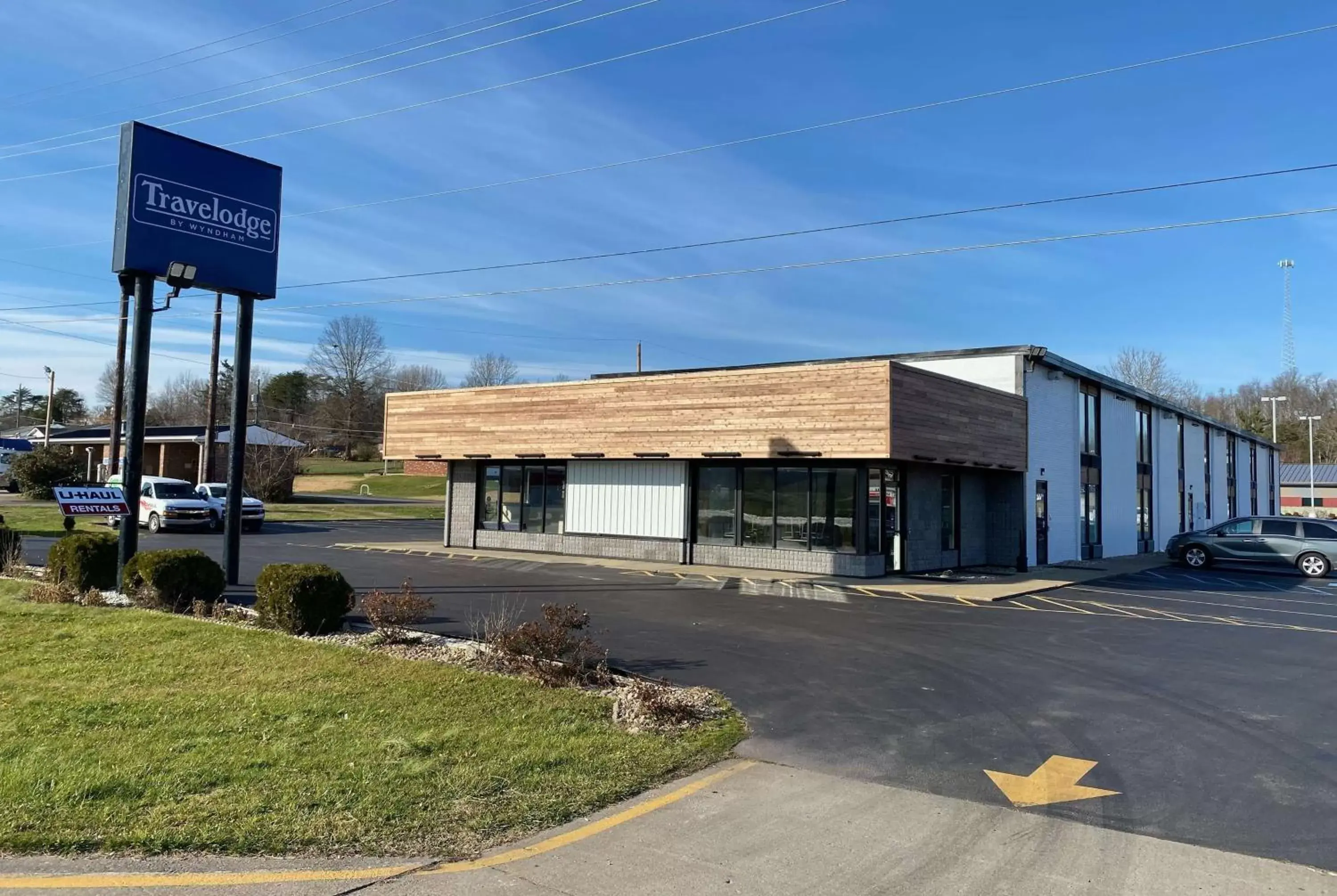 Property building in Travelodge by Wyndham Gallipolis Property building in Travelodge by Wyndham Gallipolis