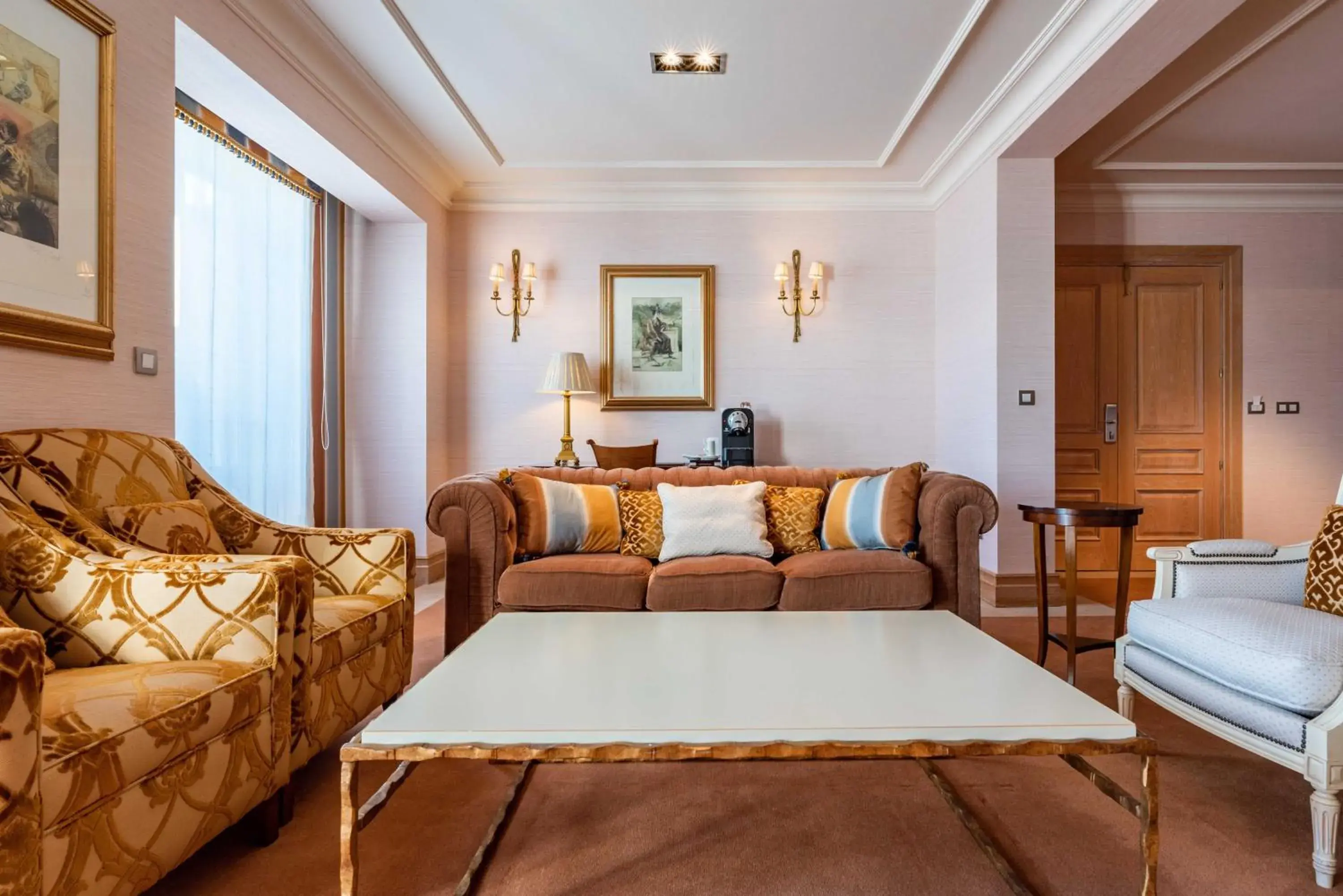 Living room, Seating Area in Eurostars Gran Hotel La Toja