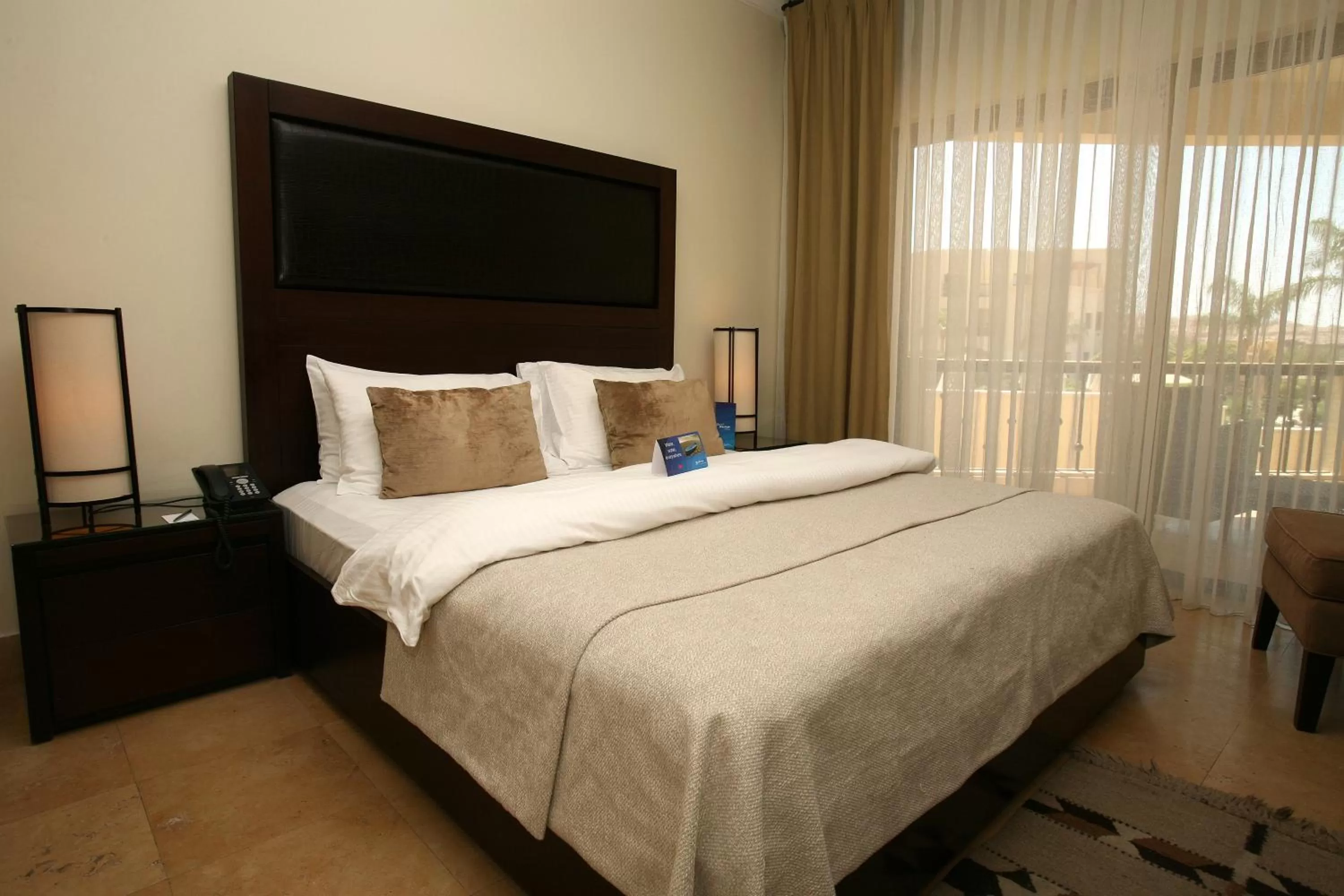 Bedroom, Bed in Grand Tala Bay Resort, Aqaba