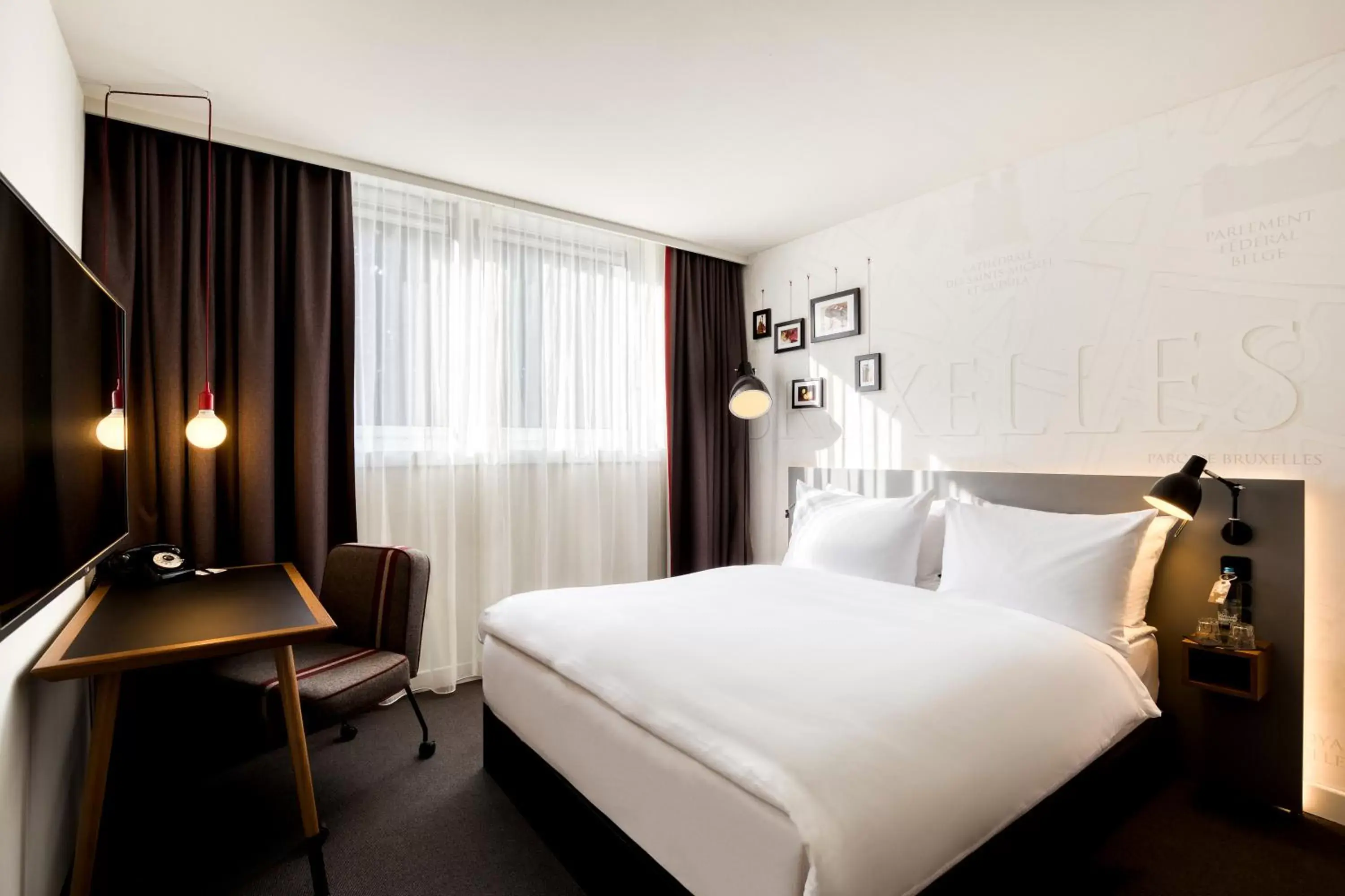 Bedroom, Bed in Pentahotel Brussels Airport