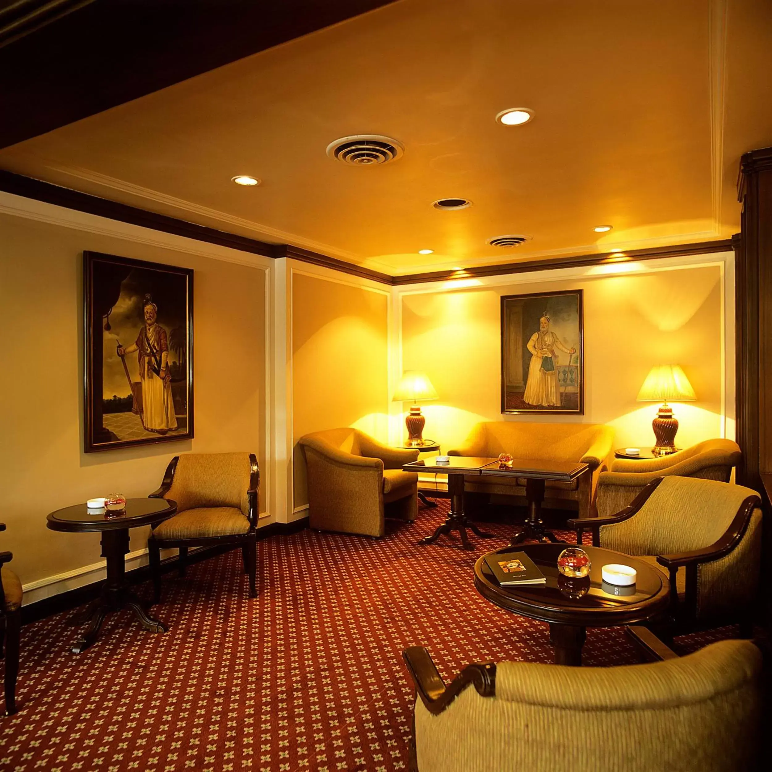 Lounge or bar in Trident Chennai Lounge or bar in Trident Chennai