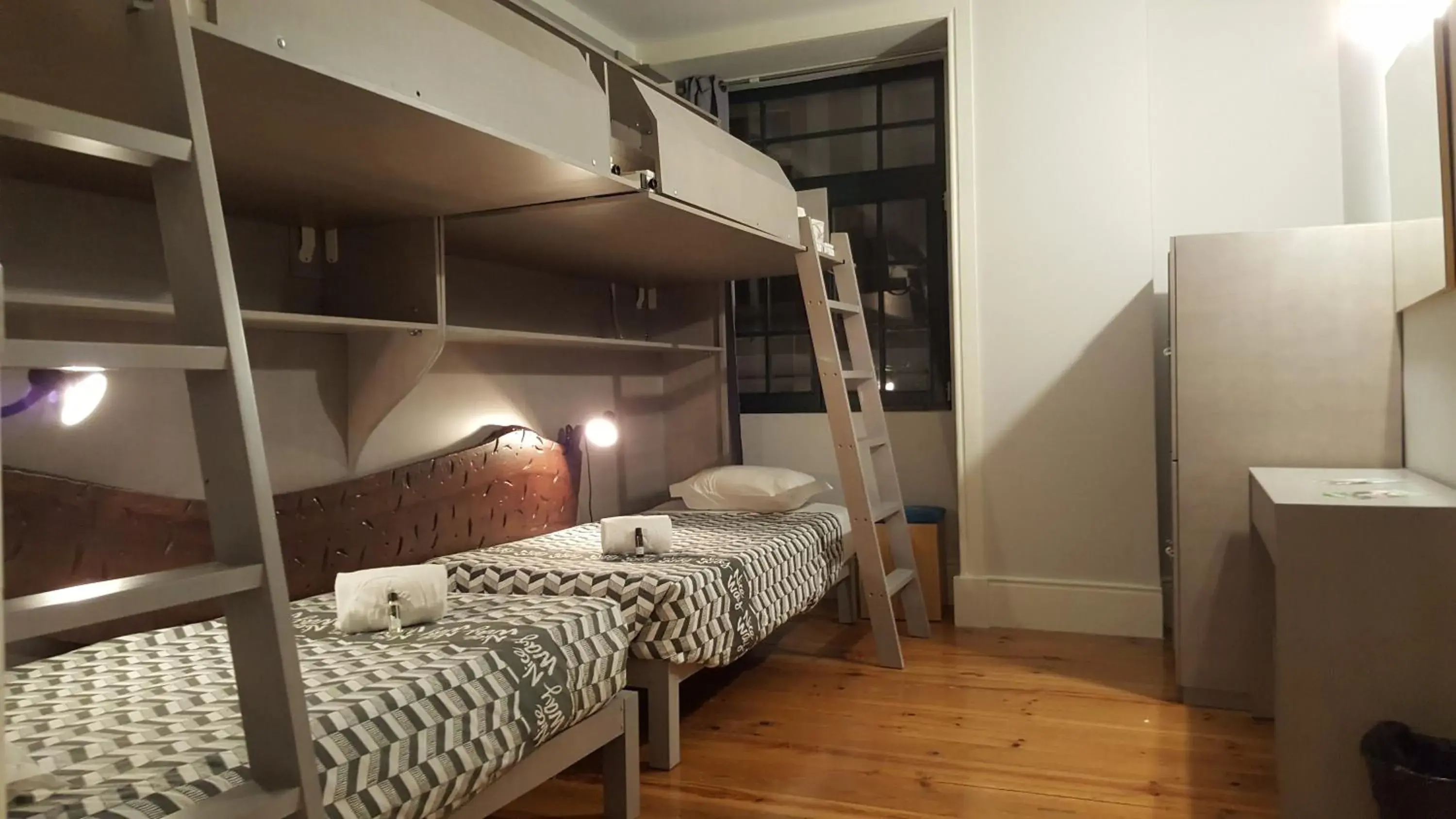 Bedroom, Bunk Bed in Nice Way Porto Hostel