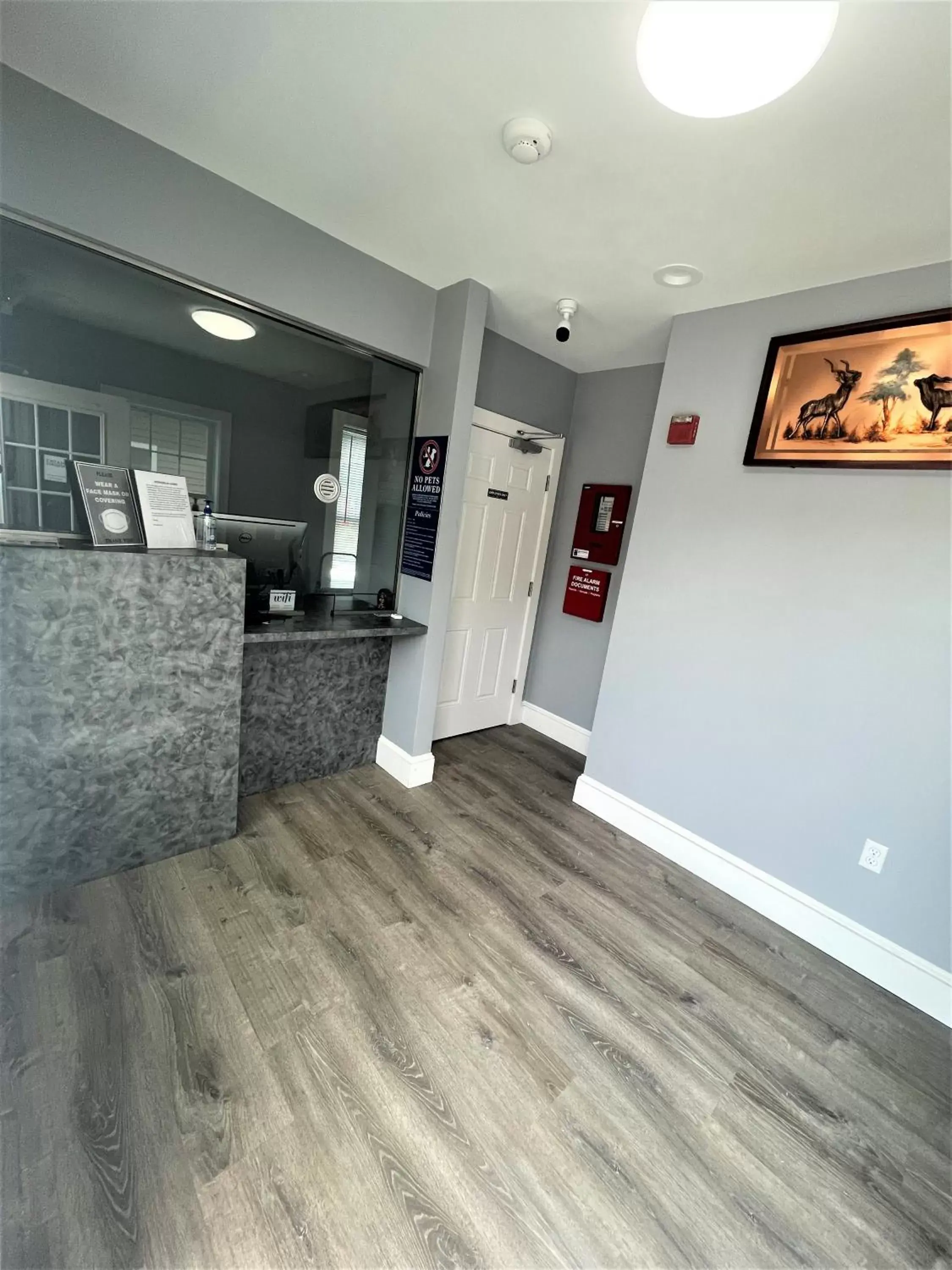 Lobby or reception in Shangri-La Motel Lobby or reception in Shangri-La Motel