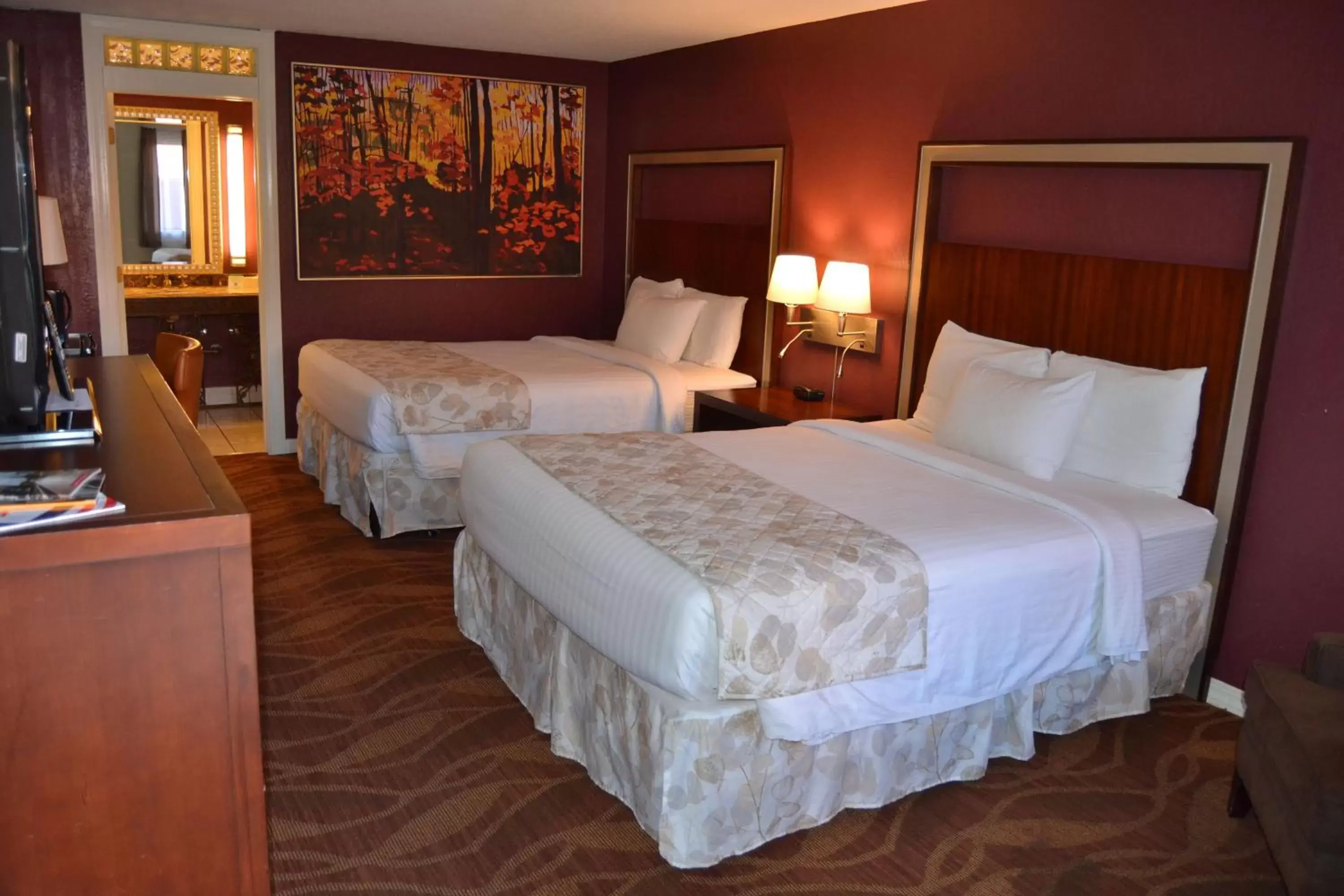 Bed in Cascades Inn