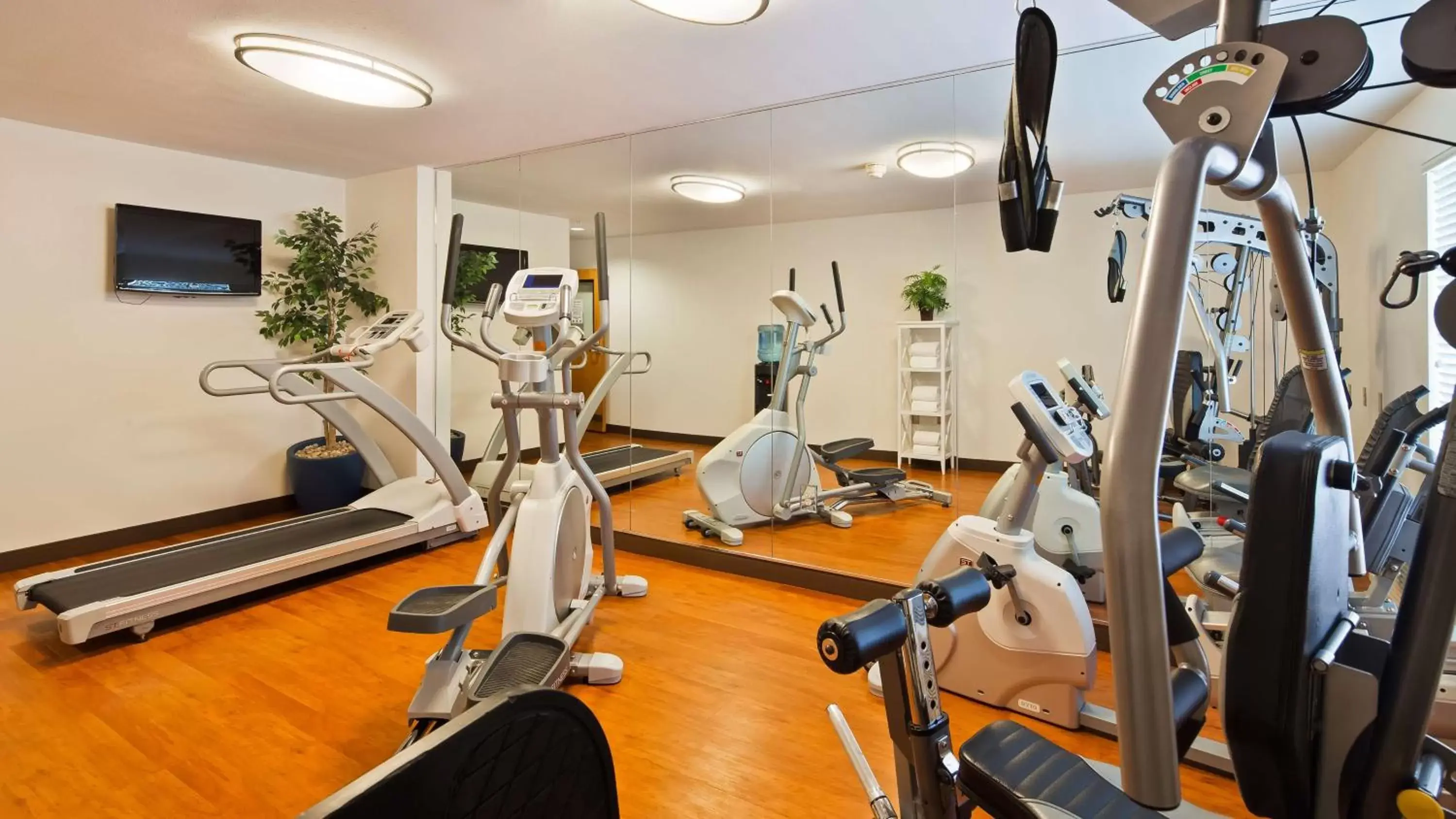 Fitness centre/facilities, Fitness Center/Facilities in Best Western Moriarty Heritage Inn