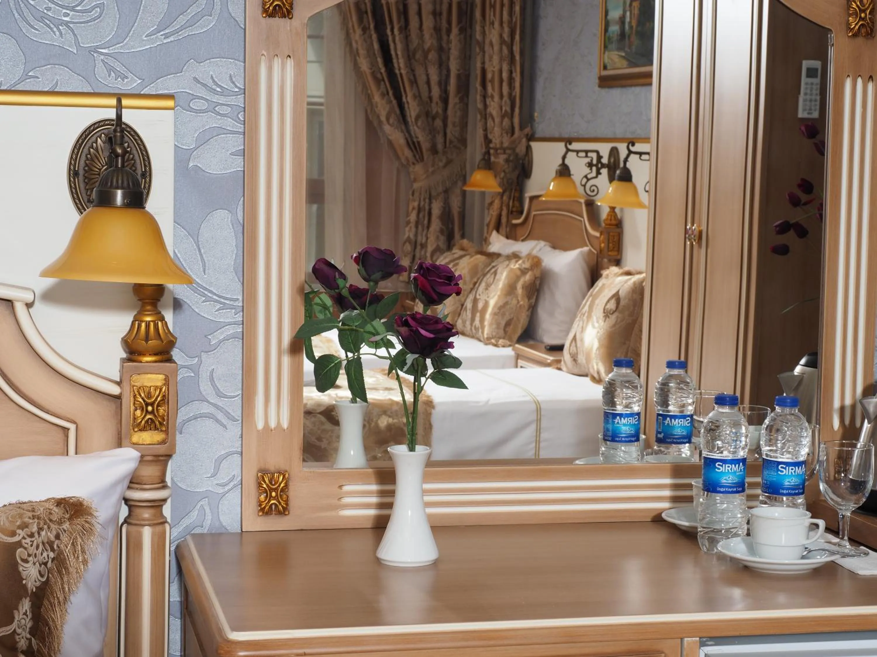 Bedroom, Bed in Glamour Classic Hotel Istanbul Sirkeci
