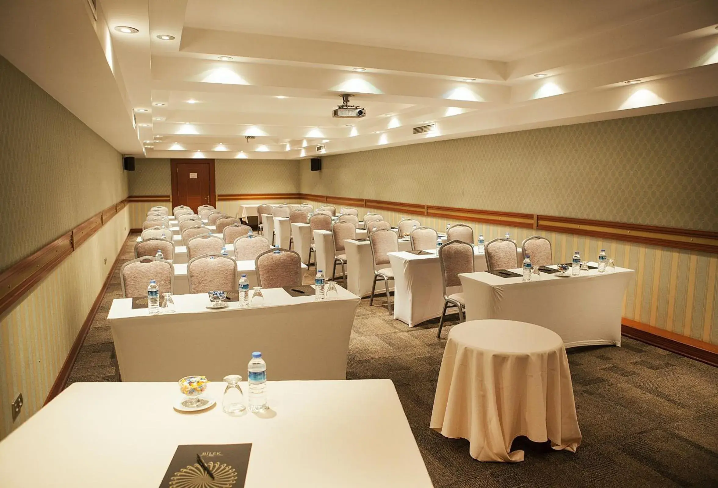 Business facilities, Restaurant/Places to Eat in Bilek Istanbul Hotel