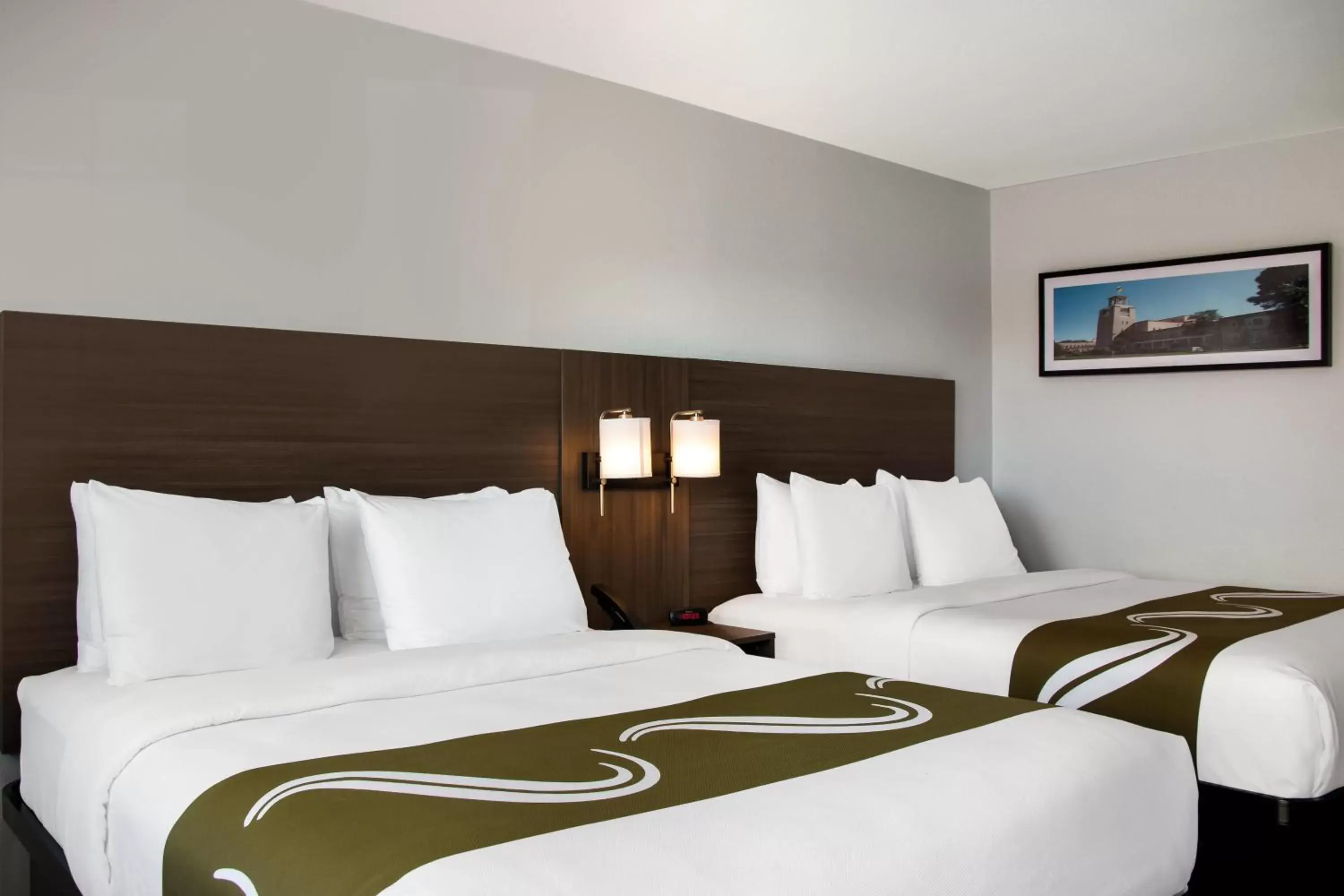 Bed in Quality Inn Santa Fe New Mexico