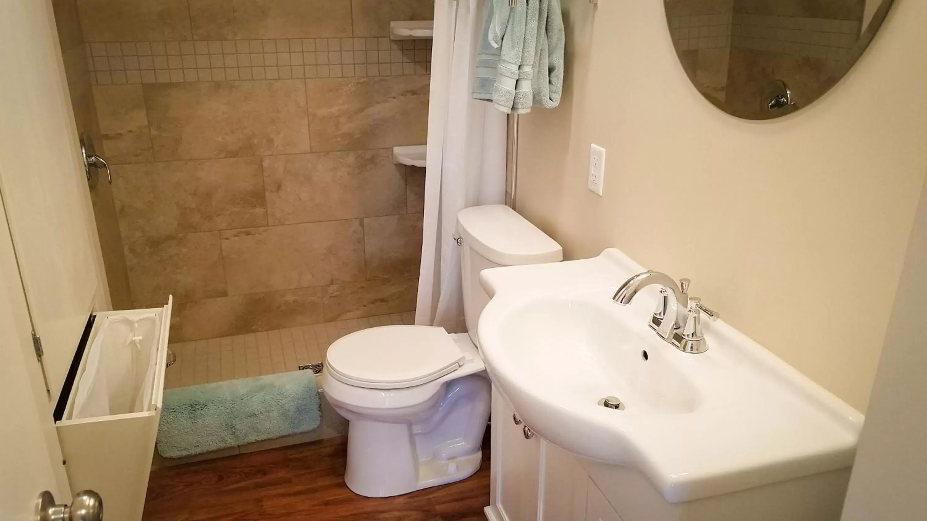 Toilet, Bathroom in HA Whitney Inn